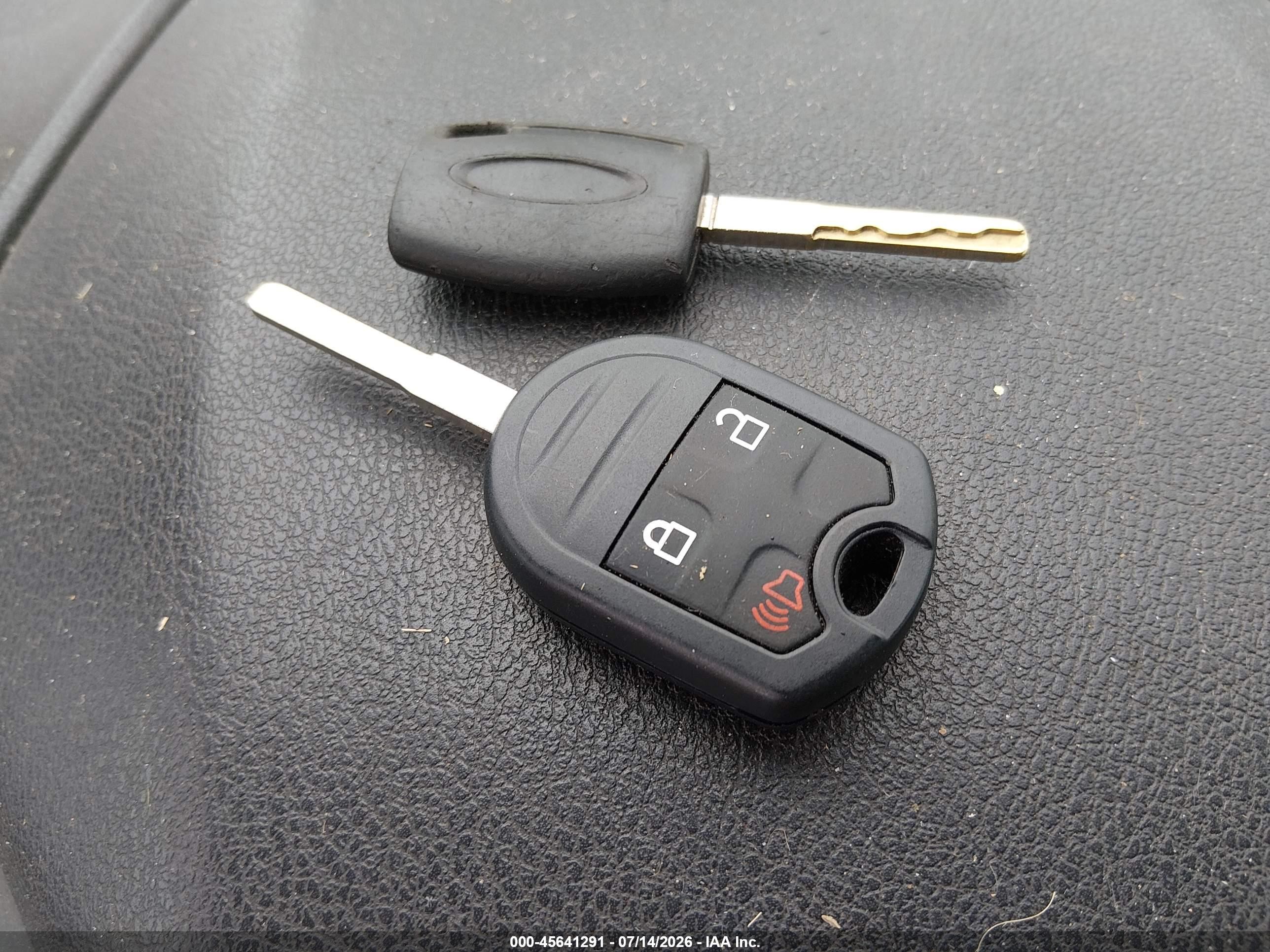 2015 Ford Transit Connect Xl Белый vin: NM0LS7E76F1177979