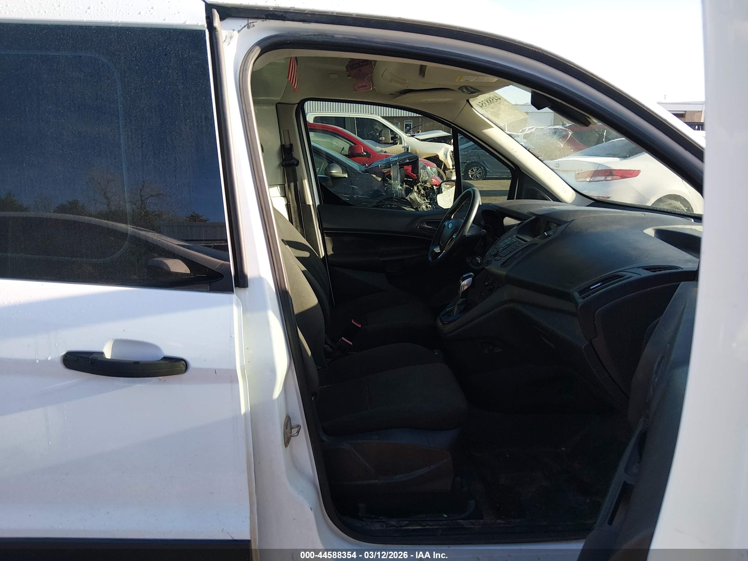 2015 Ford Transit Connect Xl Белый vin: NM0LS7E7XF1209767