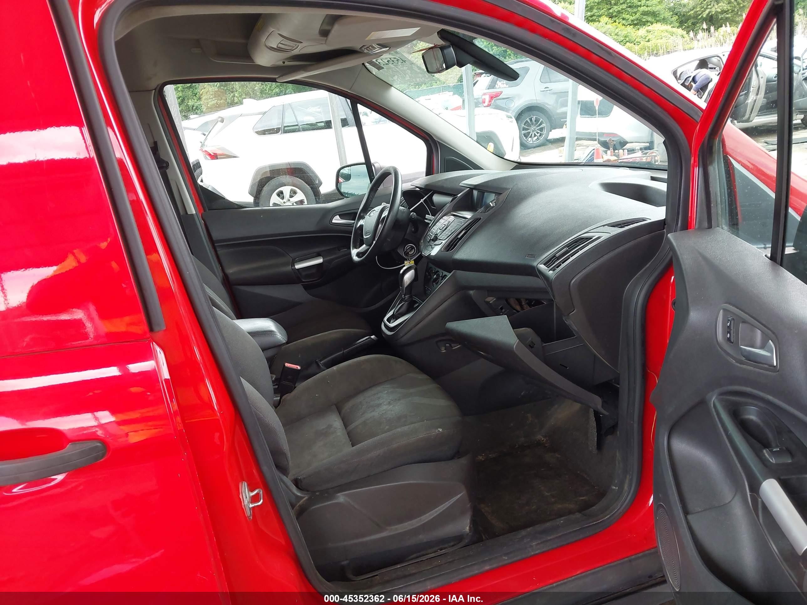 2015 Ford Transit Connect Xlt Красный vin: NM0LS7F71F1217948