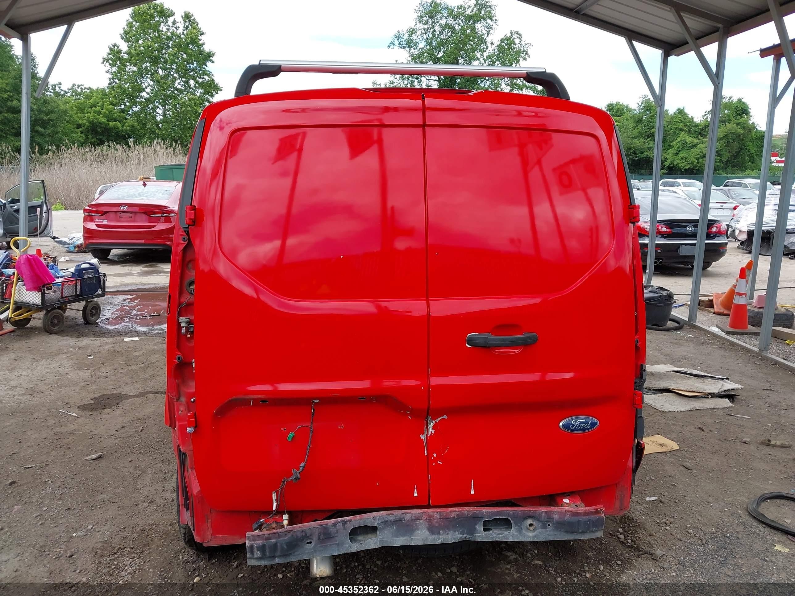 2015 Ford Transit Connect Xlt Красный vin: NM0LS7F71F1217948