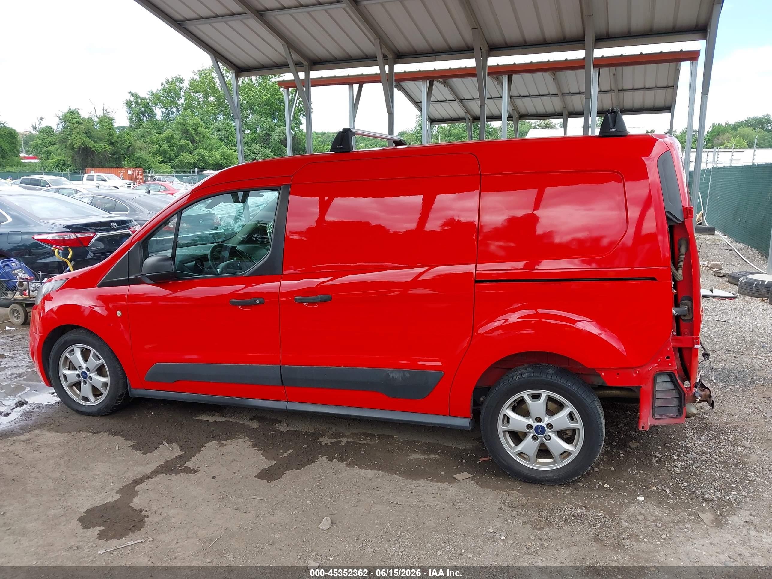 2015 Ford Transit Connect Xlt Красный vin: NM0LS7F71F1217948