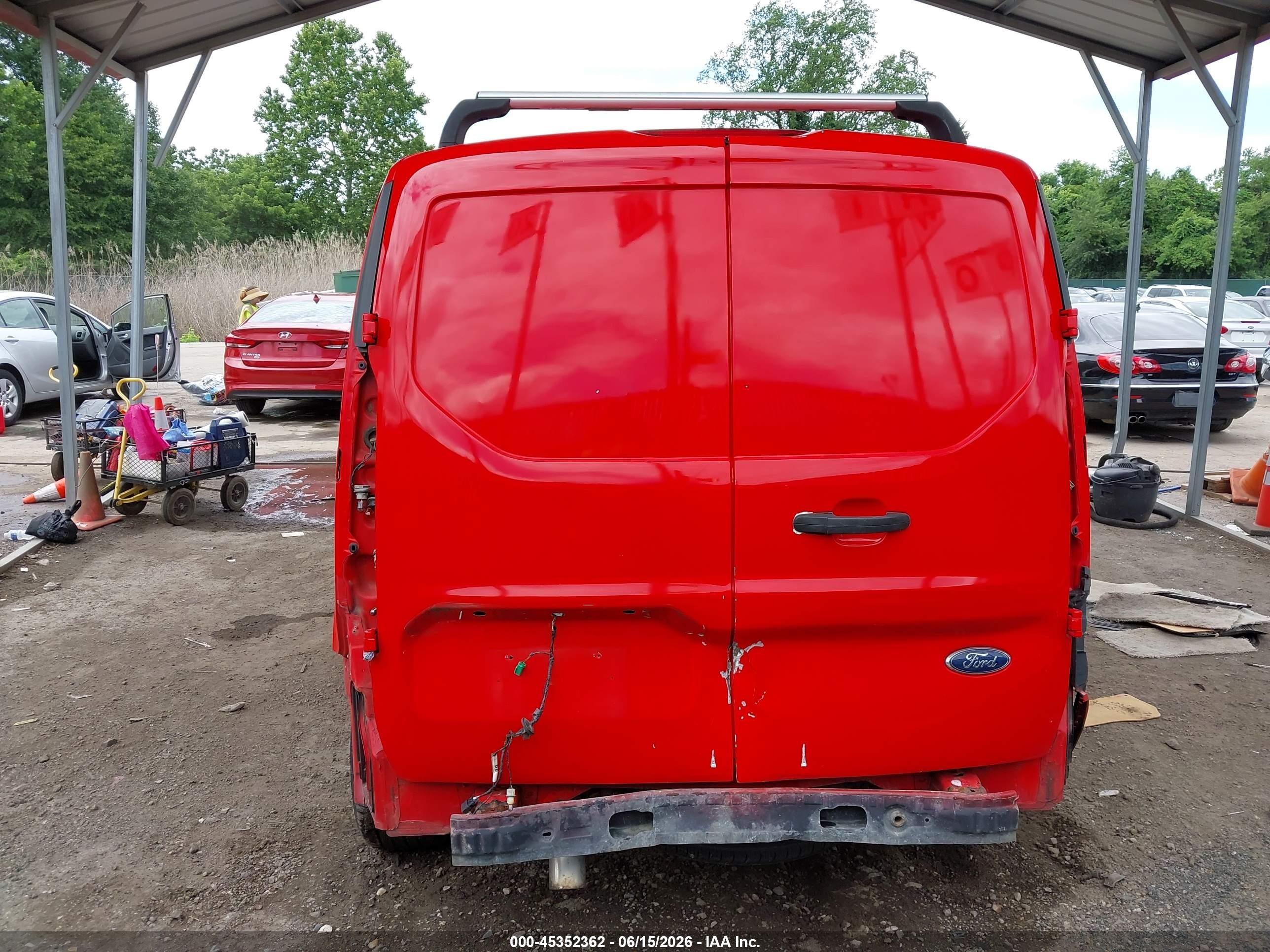 2015 Ford Transit Connect Xlt Красный vin: NM0LS7F71F1217948