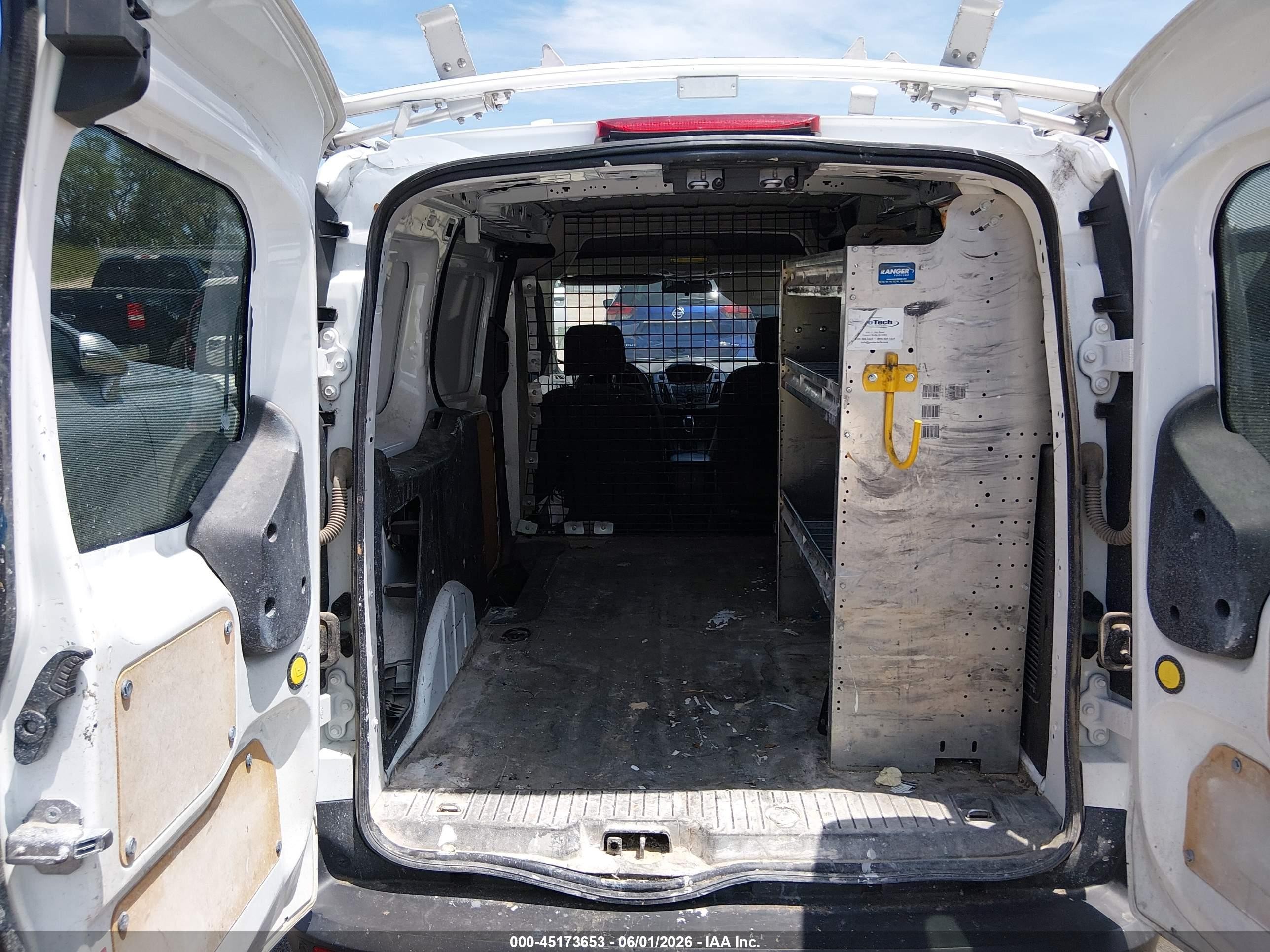 2014 Ford Transit Connect Xlt White vin: NM0LS7F72E1135869