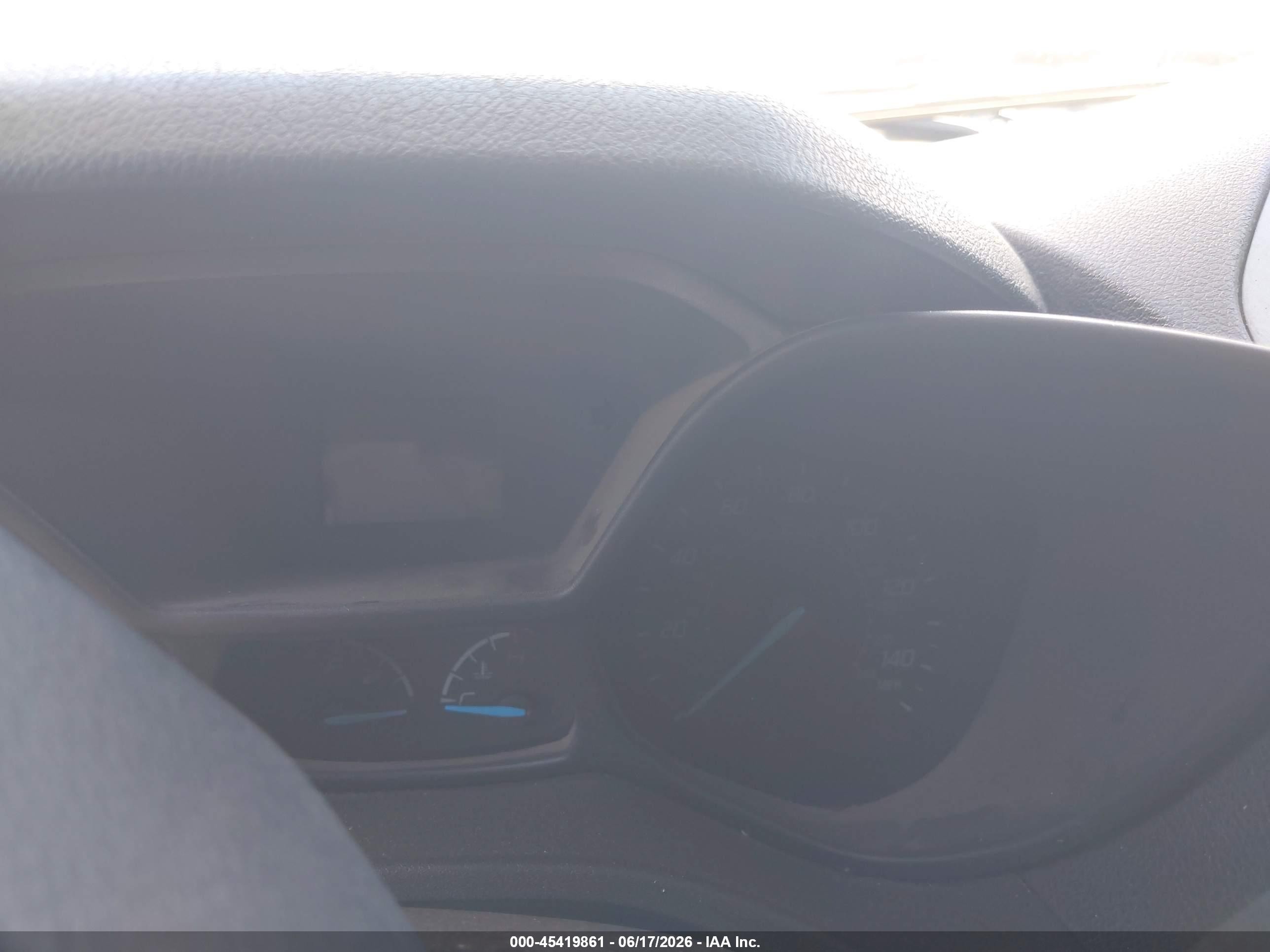 2015 Ford Transit Connect Xlt Белый vin: NM0LS7F75F1227253