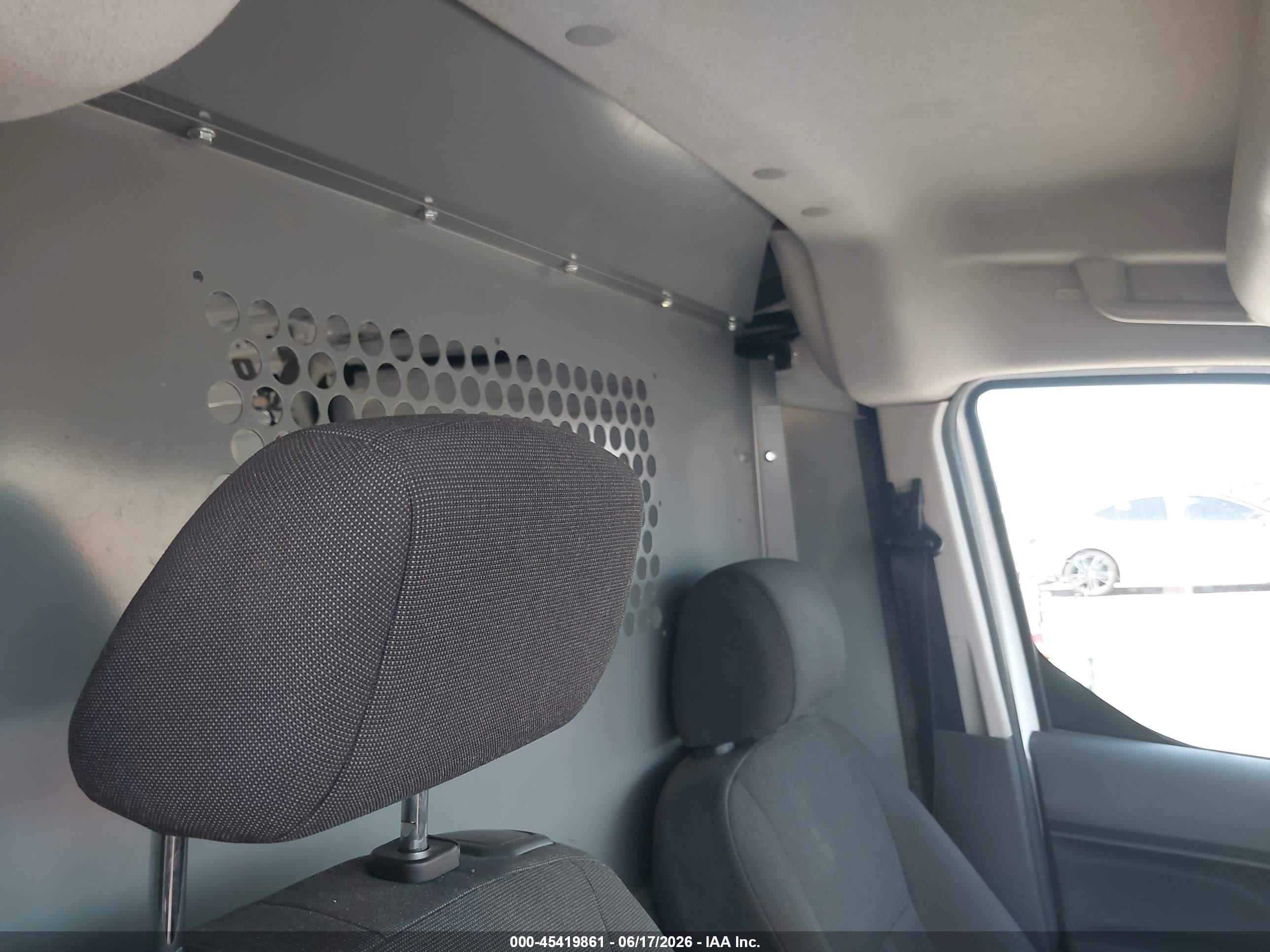2015 Ford Transit Connect Xlt Белый vin: NM0LS7F75F1227253
