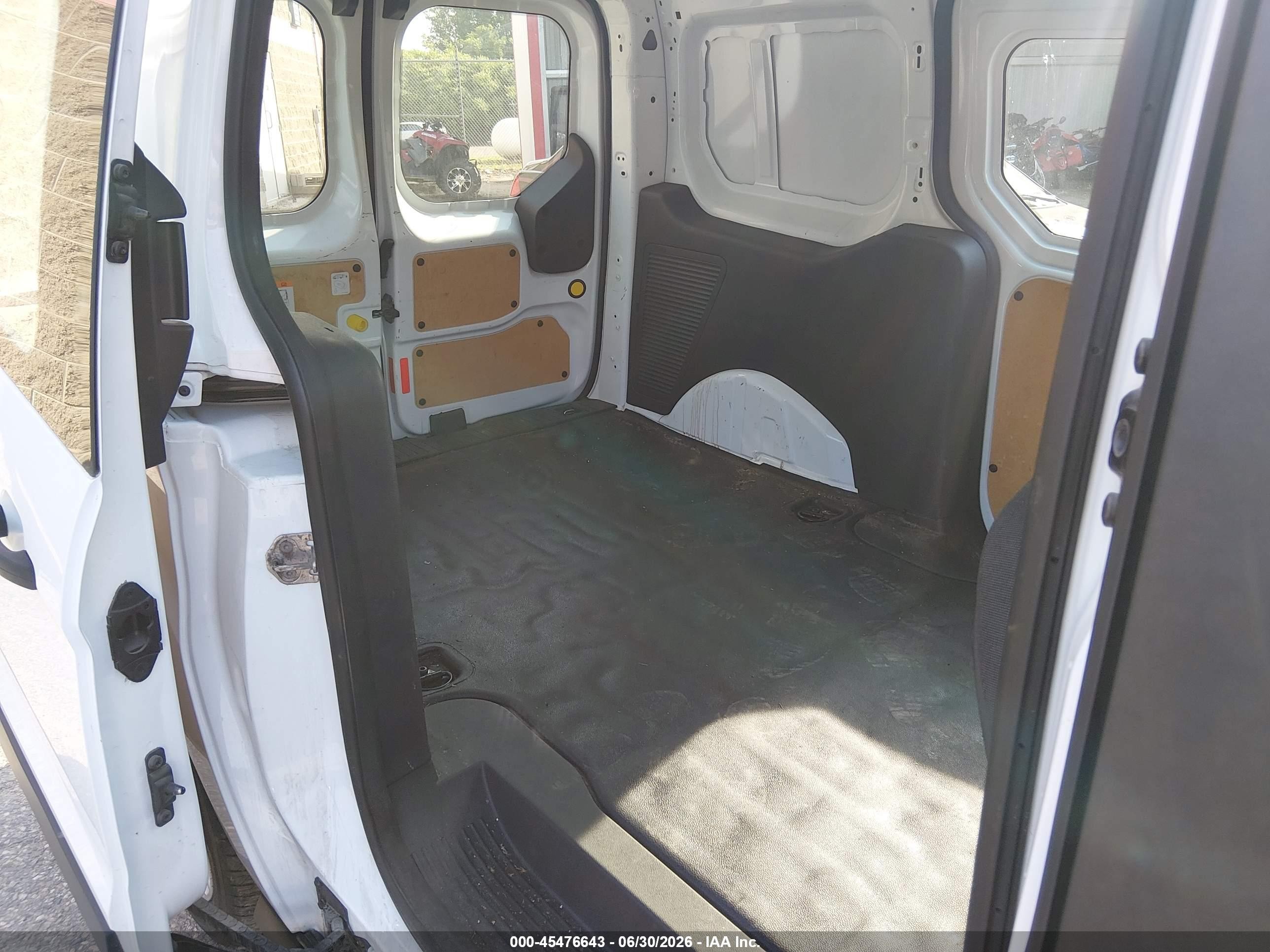 2014 Ford Transit Connect Xlt White vin: NM0LS7F77E1164655