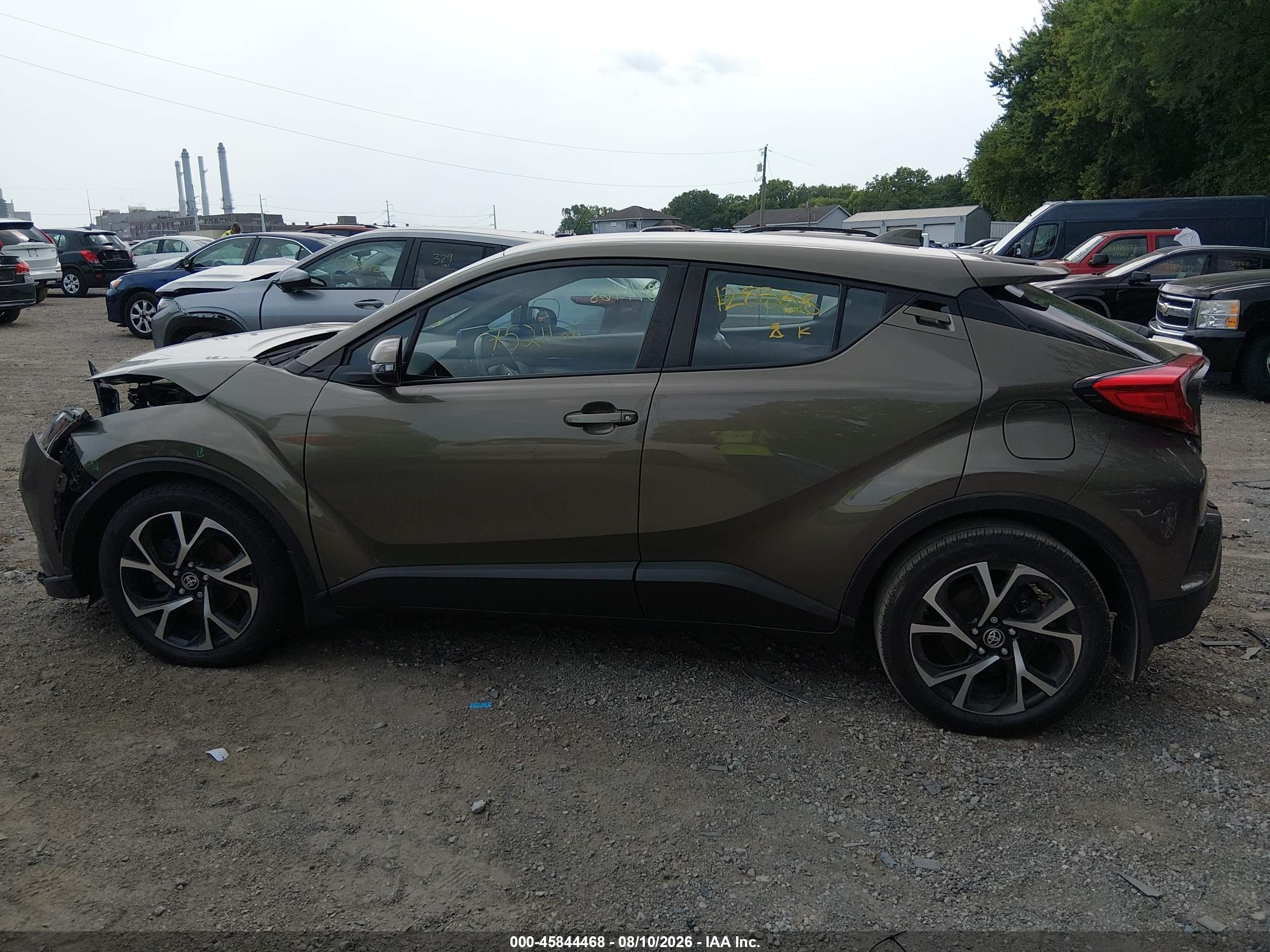 2021 Toyota C-hr Xle Gray vin: NMTKHMBX0MR128338