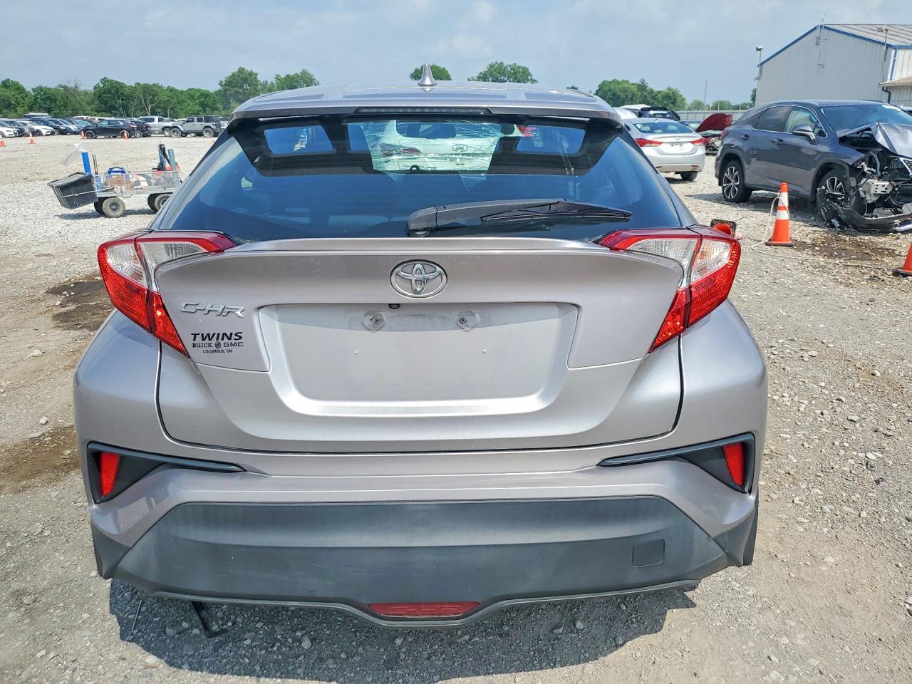 2018 Toyota C-hr Xle Premium Gray vin: NMTKHMBX1JR003778