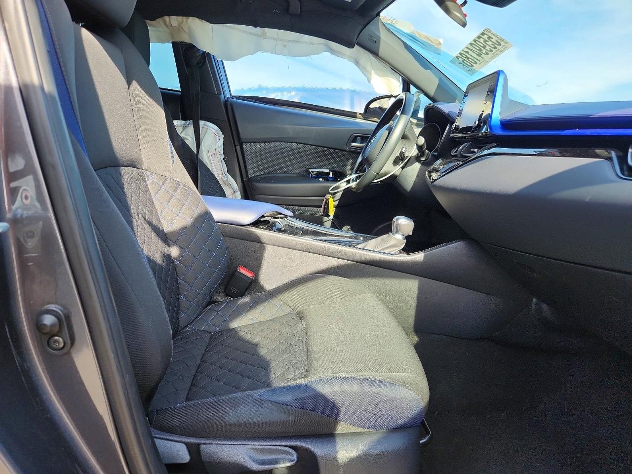 2021 Toyota C-hr Xle Gray vin: NMTKHMBX2MR121245