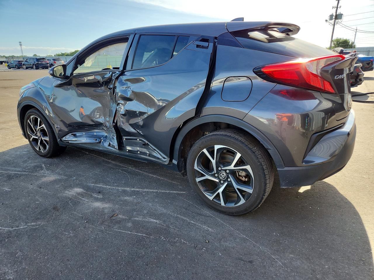 2021 Toyota C-hr Xle Gray vin: NMTKHMBX2MR121245