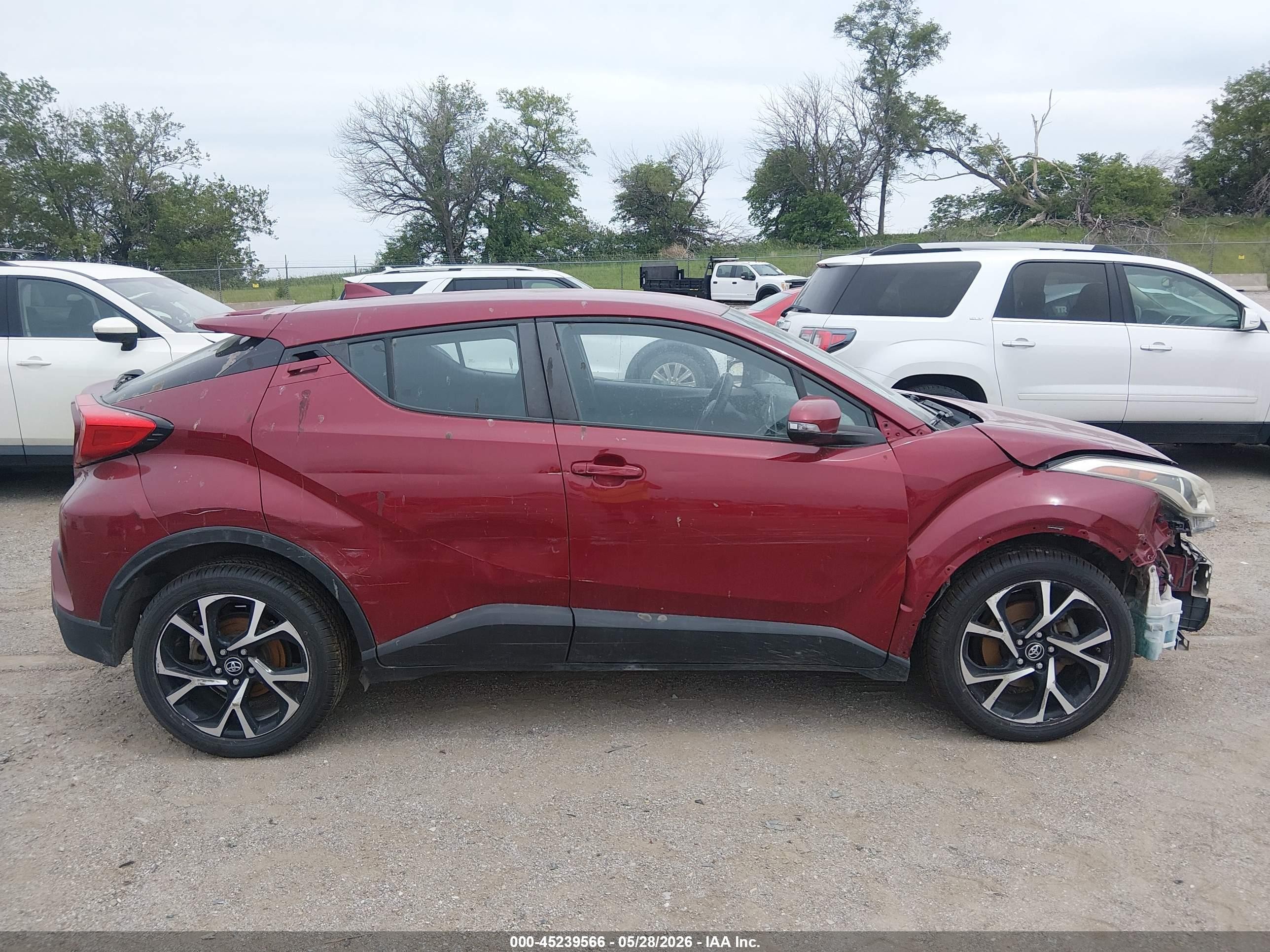 2018 Toyota C-hr Xle Premium Red vin: NMTKHMBX3JR024874
