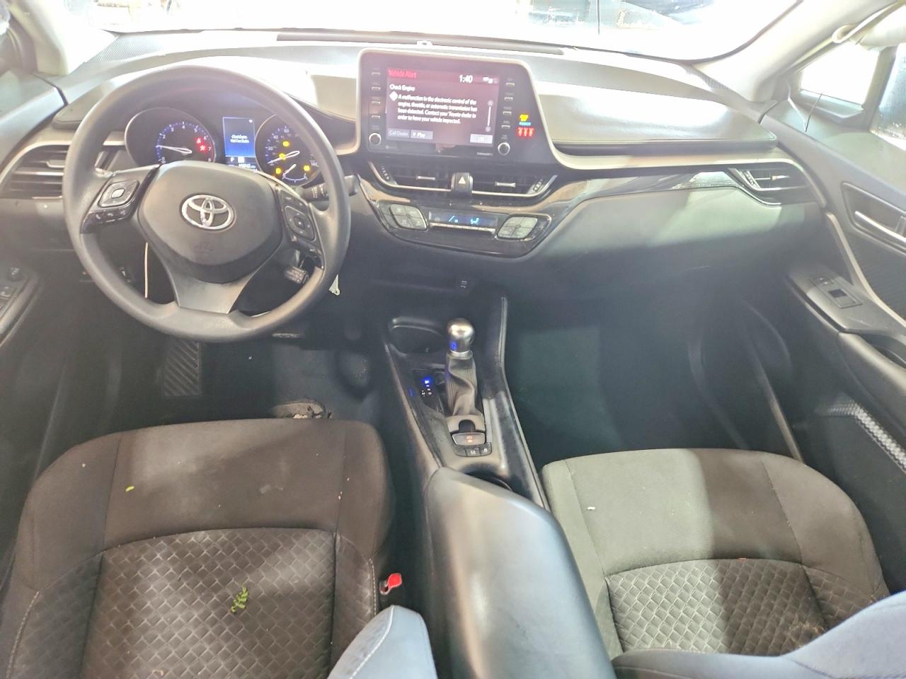 2021 Toyota C-hr Le Black vin: NMTKHMBX4MR135129