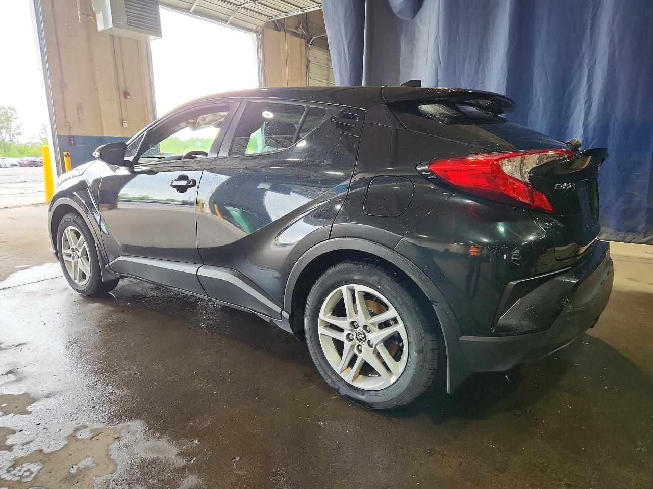 2021 Toyota C-hr Le Black vin: NMTKHMBX4MR135129