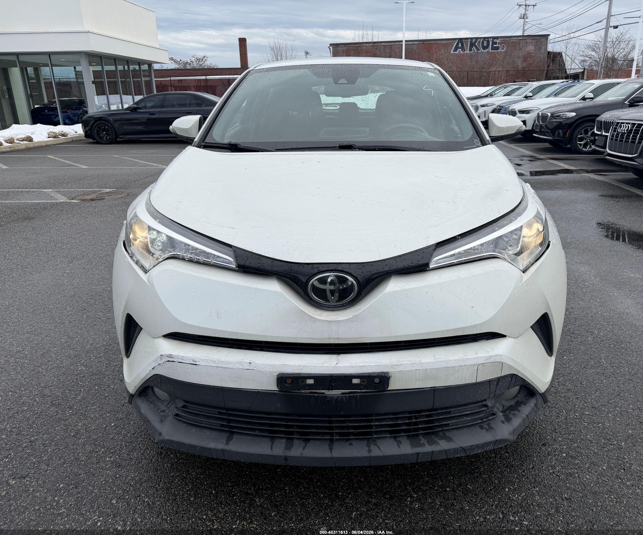 2018 Toyota C-hr Xle Premium White vin: NMTKHMBX6JR021239