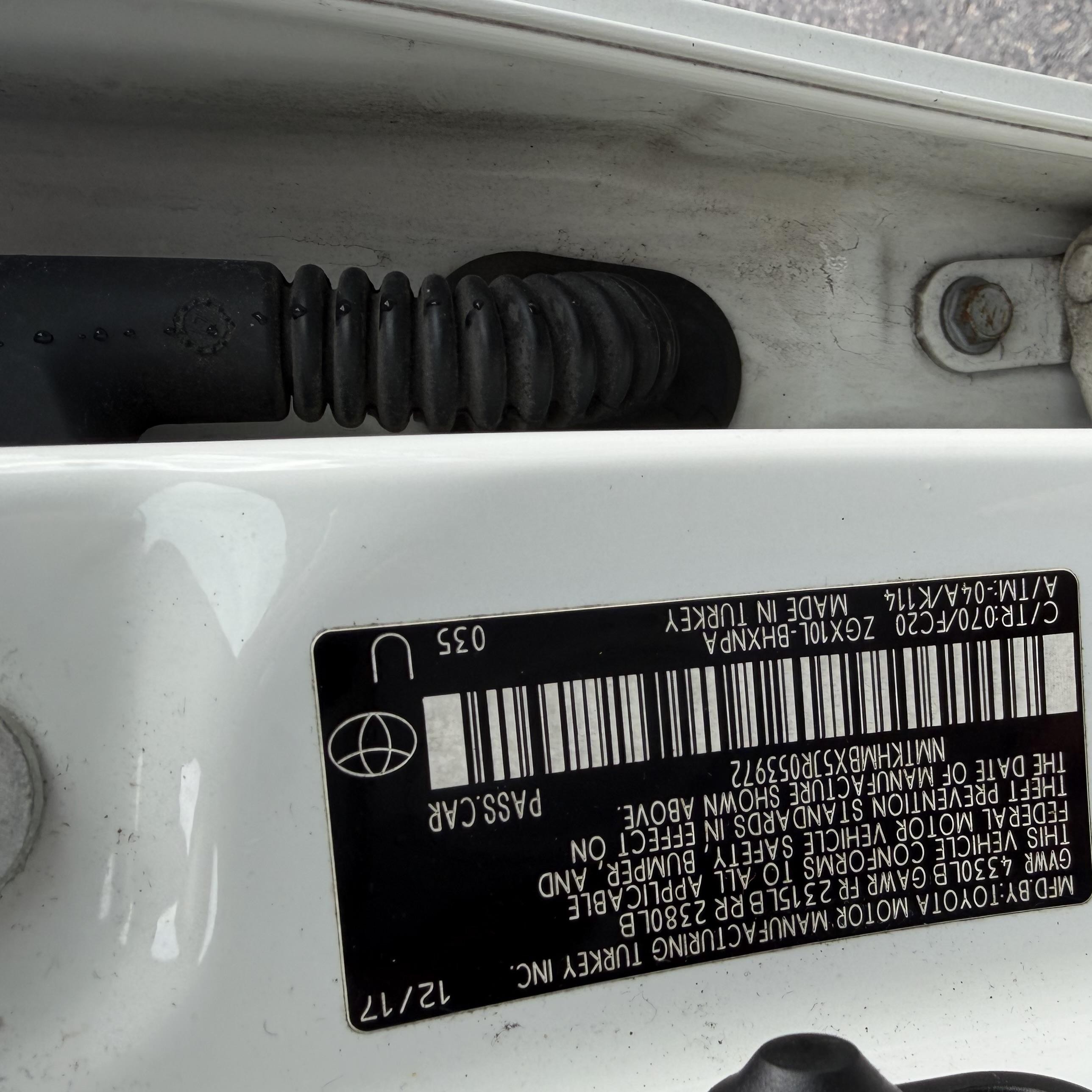 2018 Toyota C-hr Xle Premium White vin: NMTKHMBX6JR021239