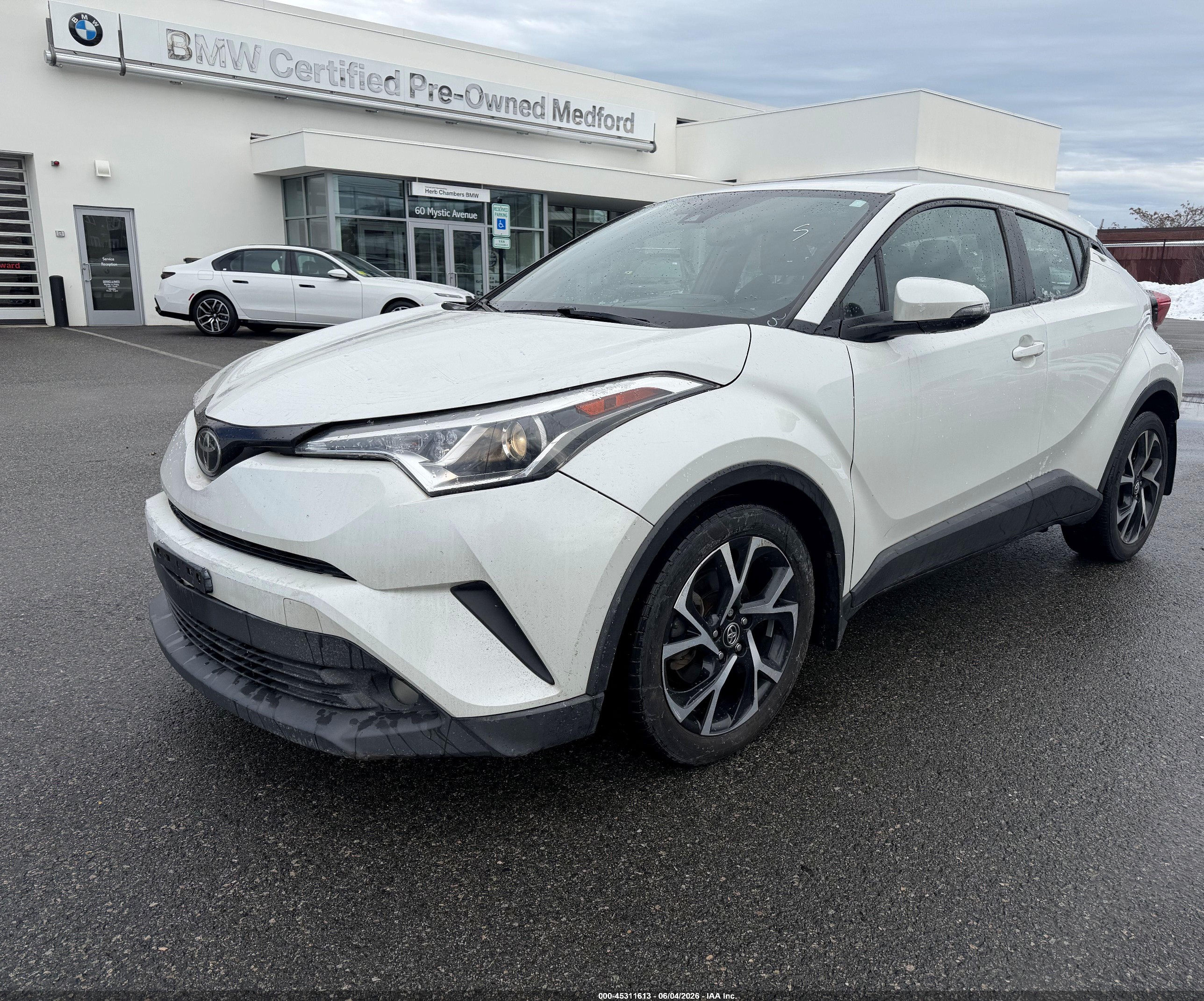 2018 Toyota C-hr Xle Premium White vin: NMTKHMBX6JR021239