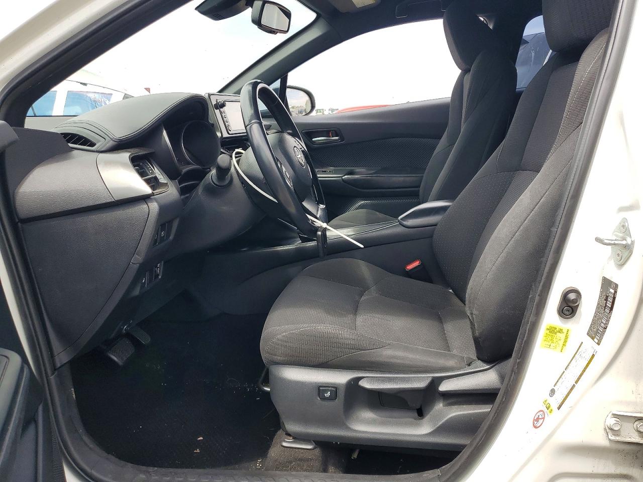 2018 Toyota C-hr Xle Premium White vin: NMTKHMBX6JR054774