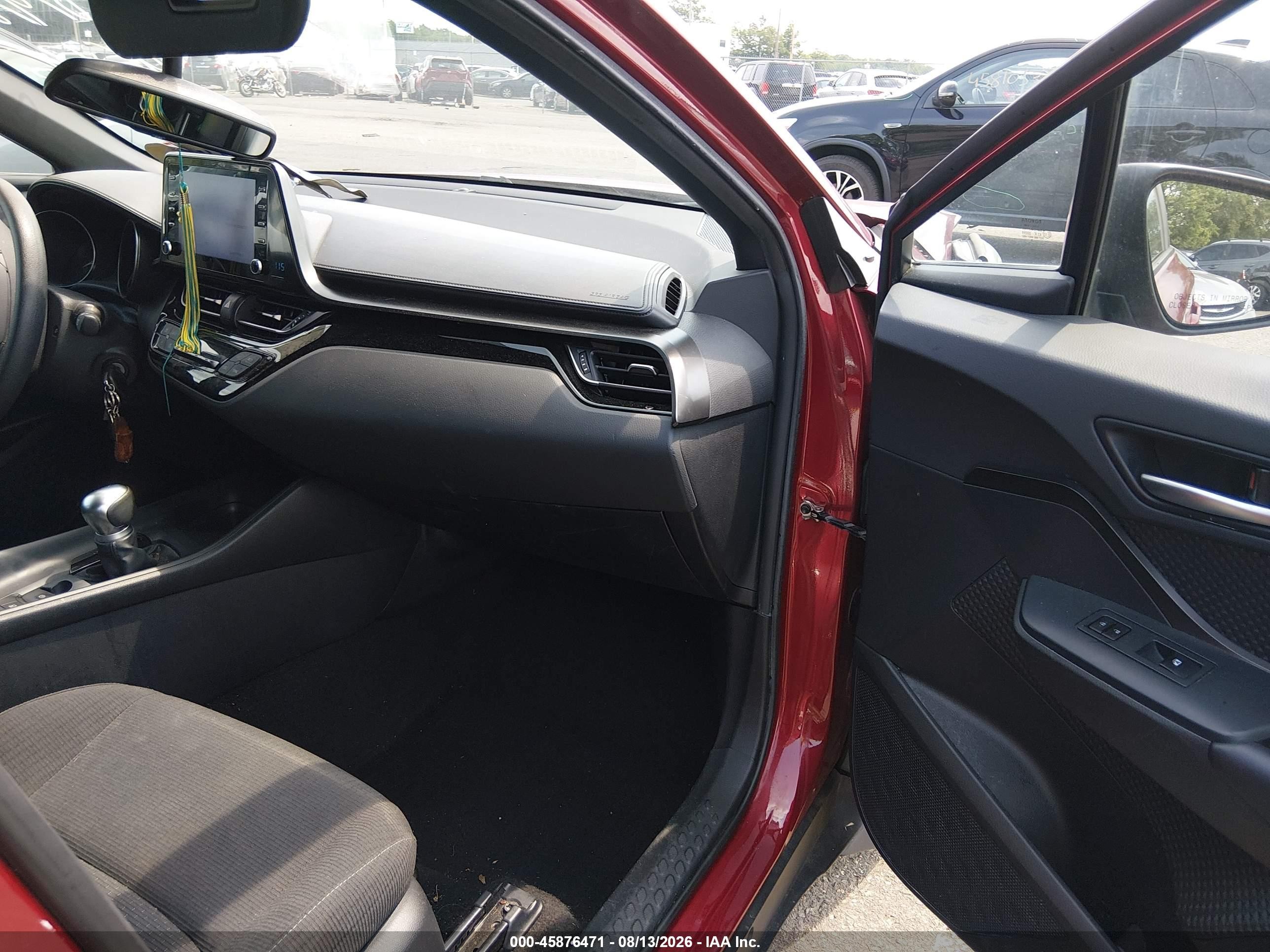 2019 Toyota C-hr Le Красный vin: NMTKHMBX6KR096136