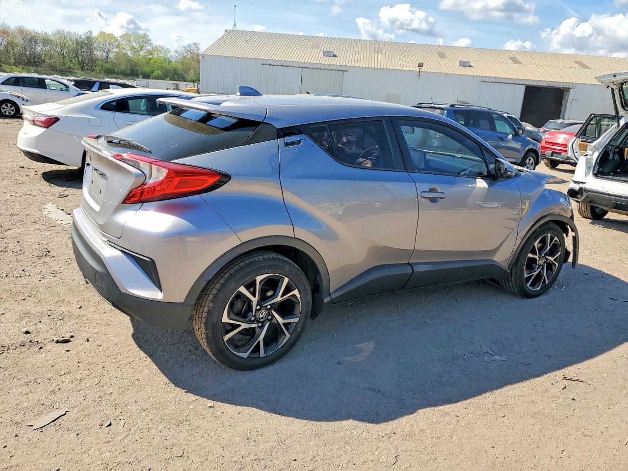 2020 Toyota C-hr Xle Gray vin: NMTKHMBX8LR104870