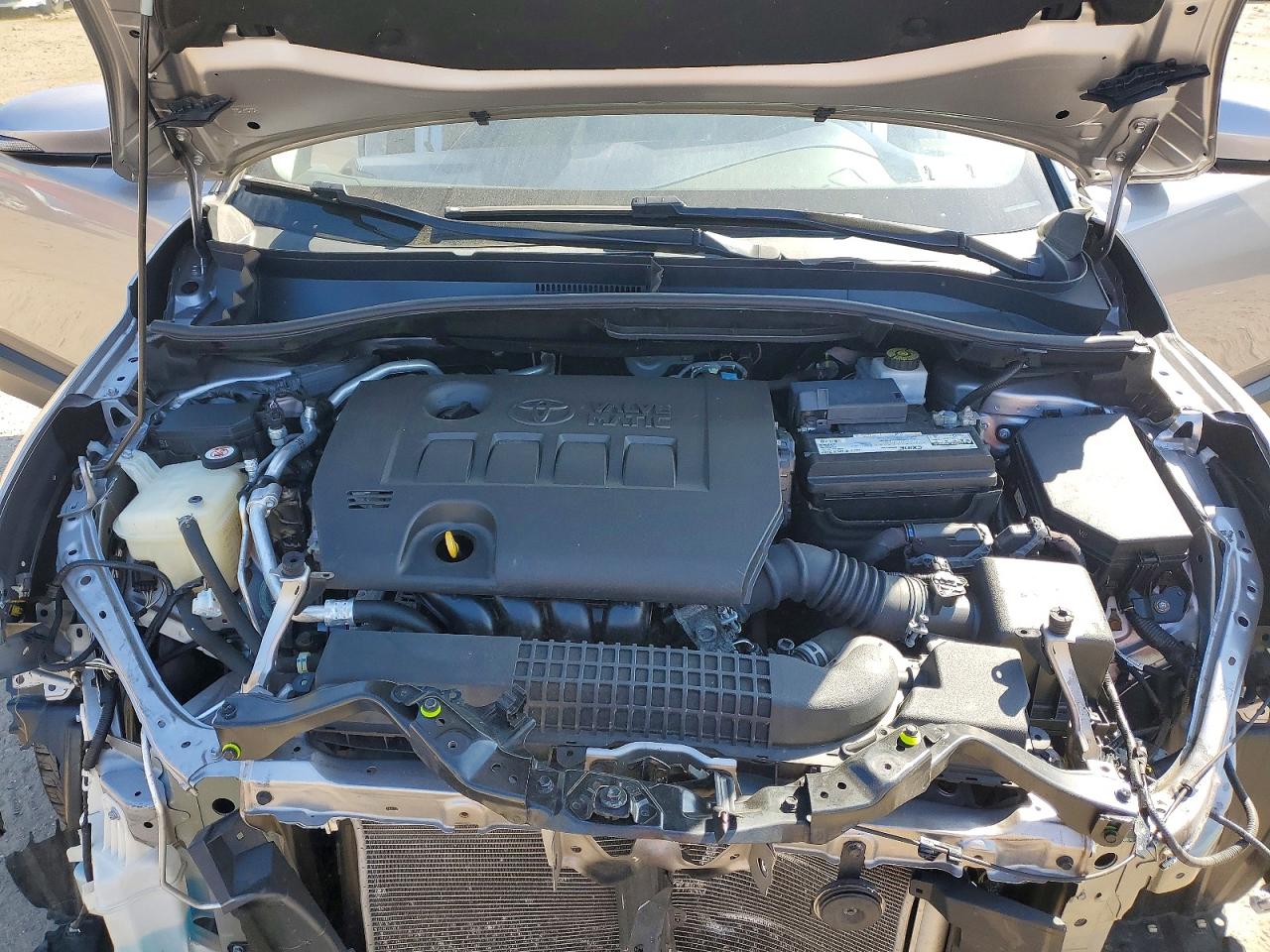 2020 Toyota C-hr Xle Gray vin: NMTKHMBX8LR104870