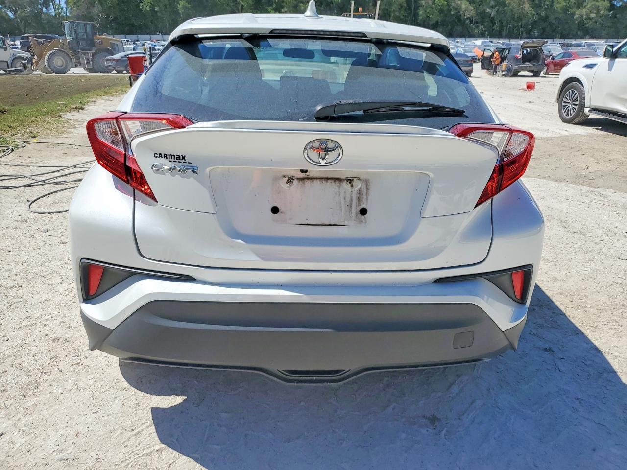 2020 Toyota C-hr Xle White vin: NMTKHMBX8LR110409