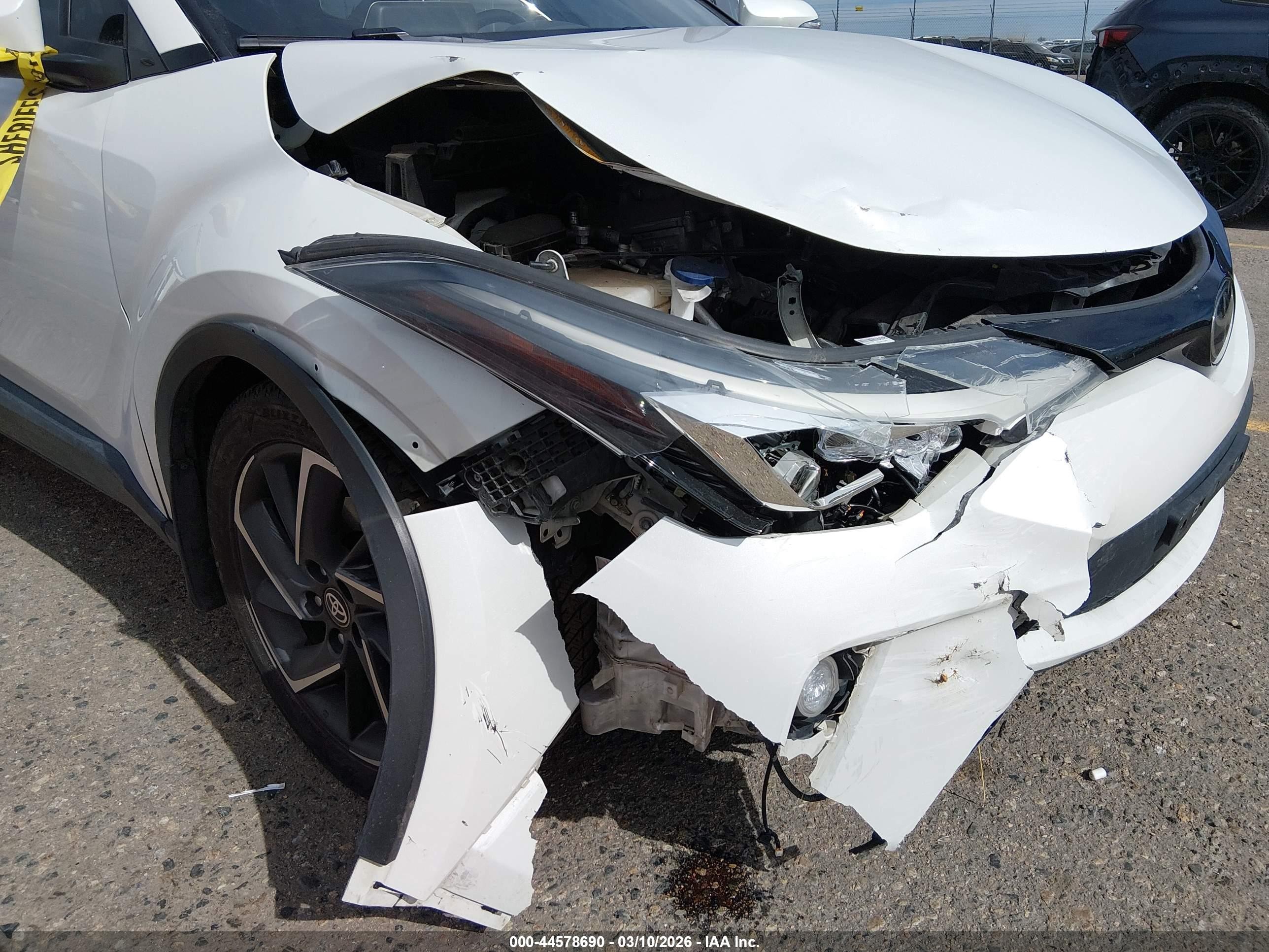2021 Toyota C-hr Limited White vin: NMTKHMBX9MR130119