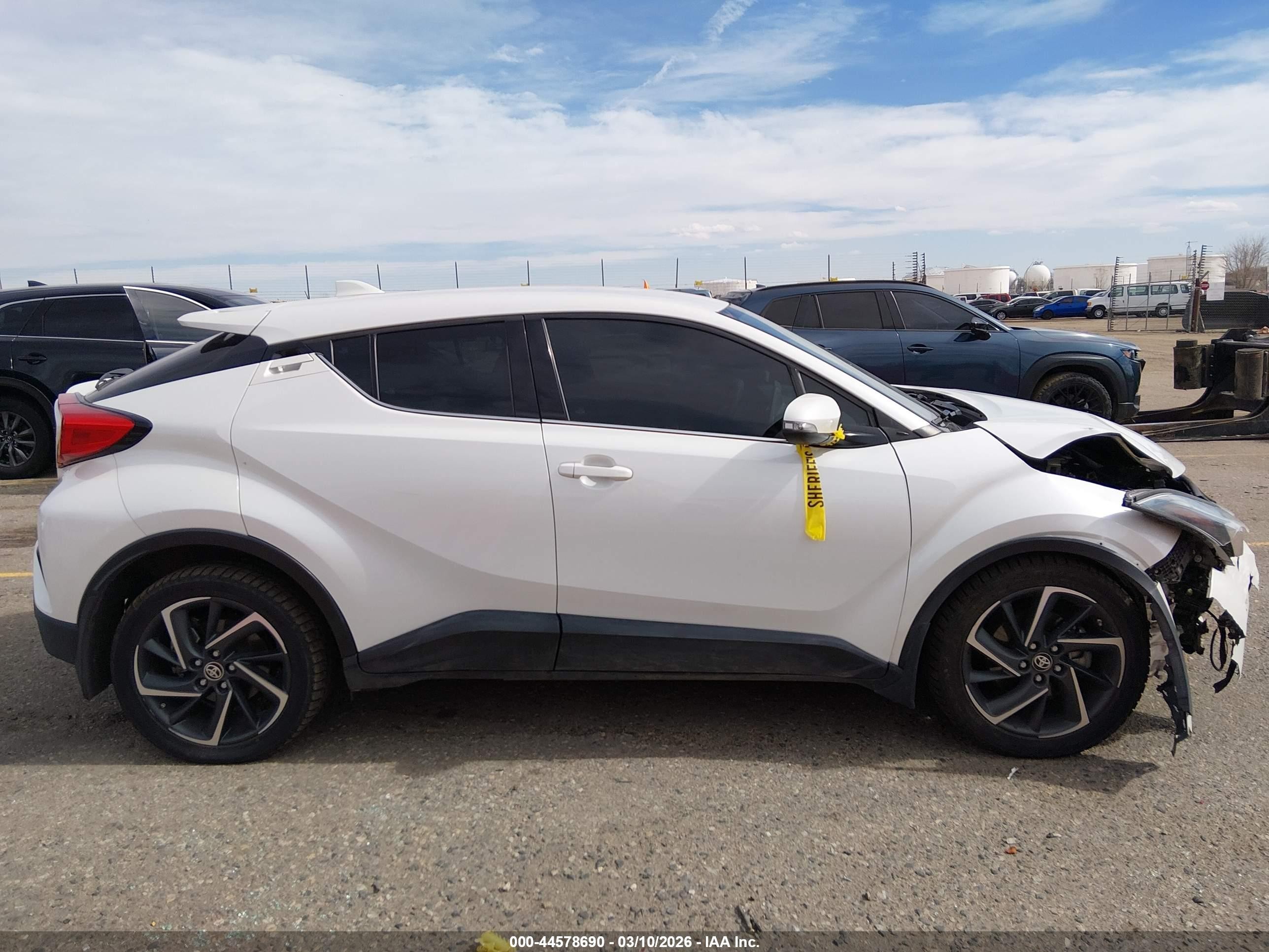 2021 Toyota C-hr Limited White vin: NMTKHMBX9MR130119