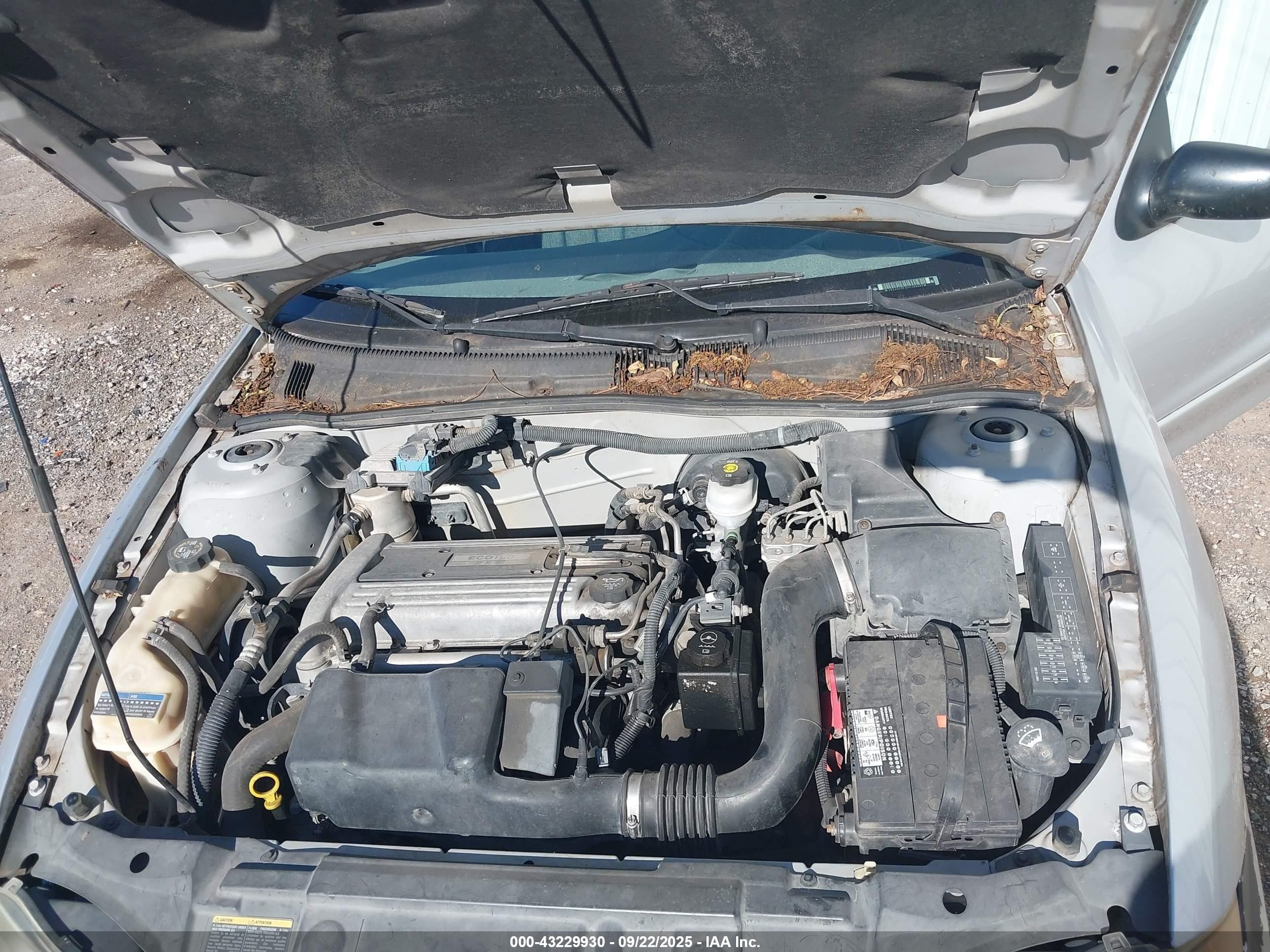 2005 Chevrolet Cavalier   Серебряный vin: OK0570425344     