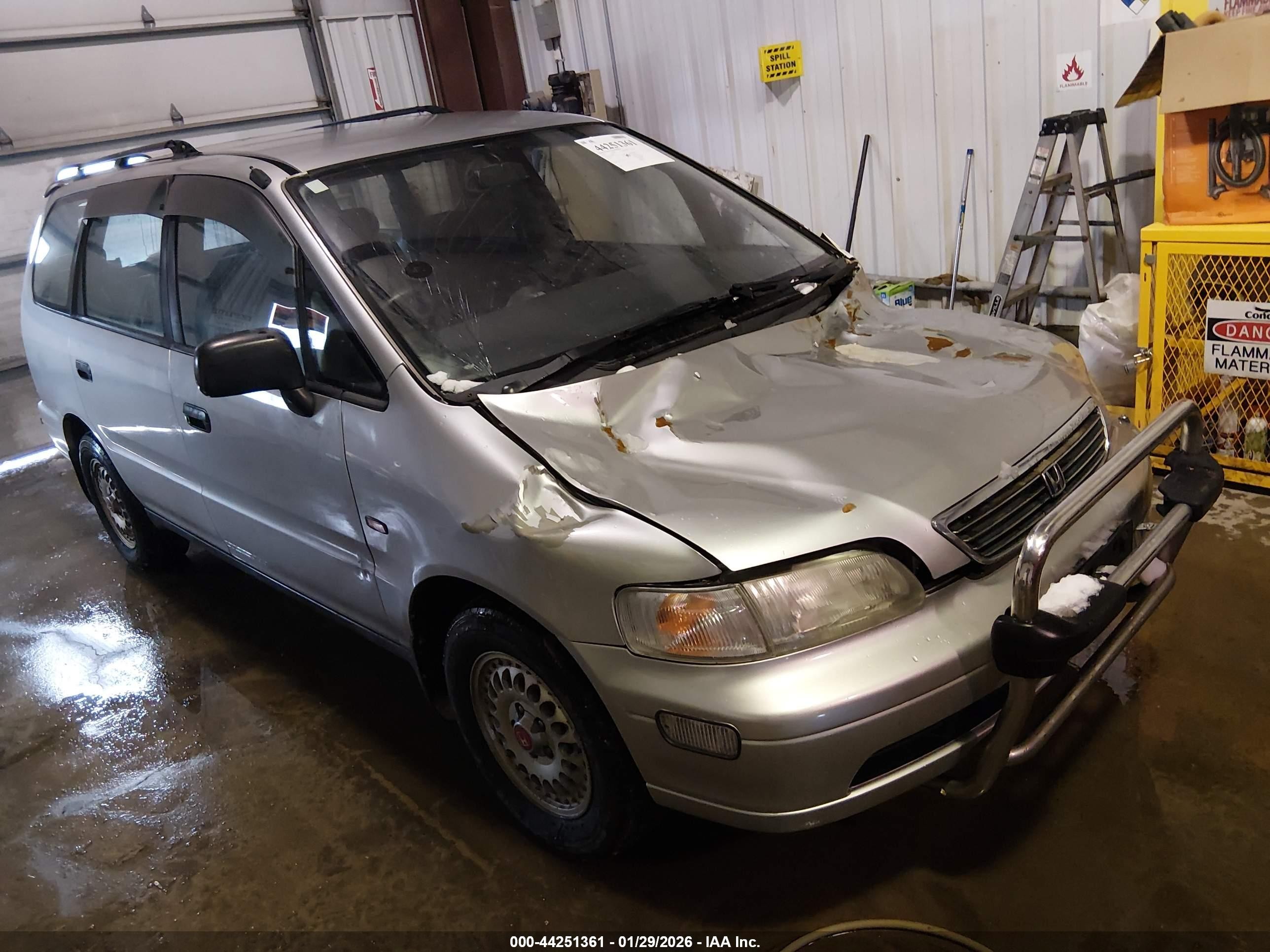 1995 Hond Odyssey Ex W/6-passe   Silver vin: RA21040881       