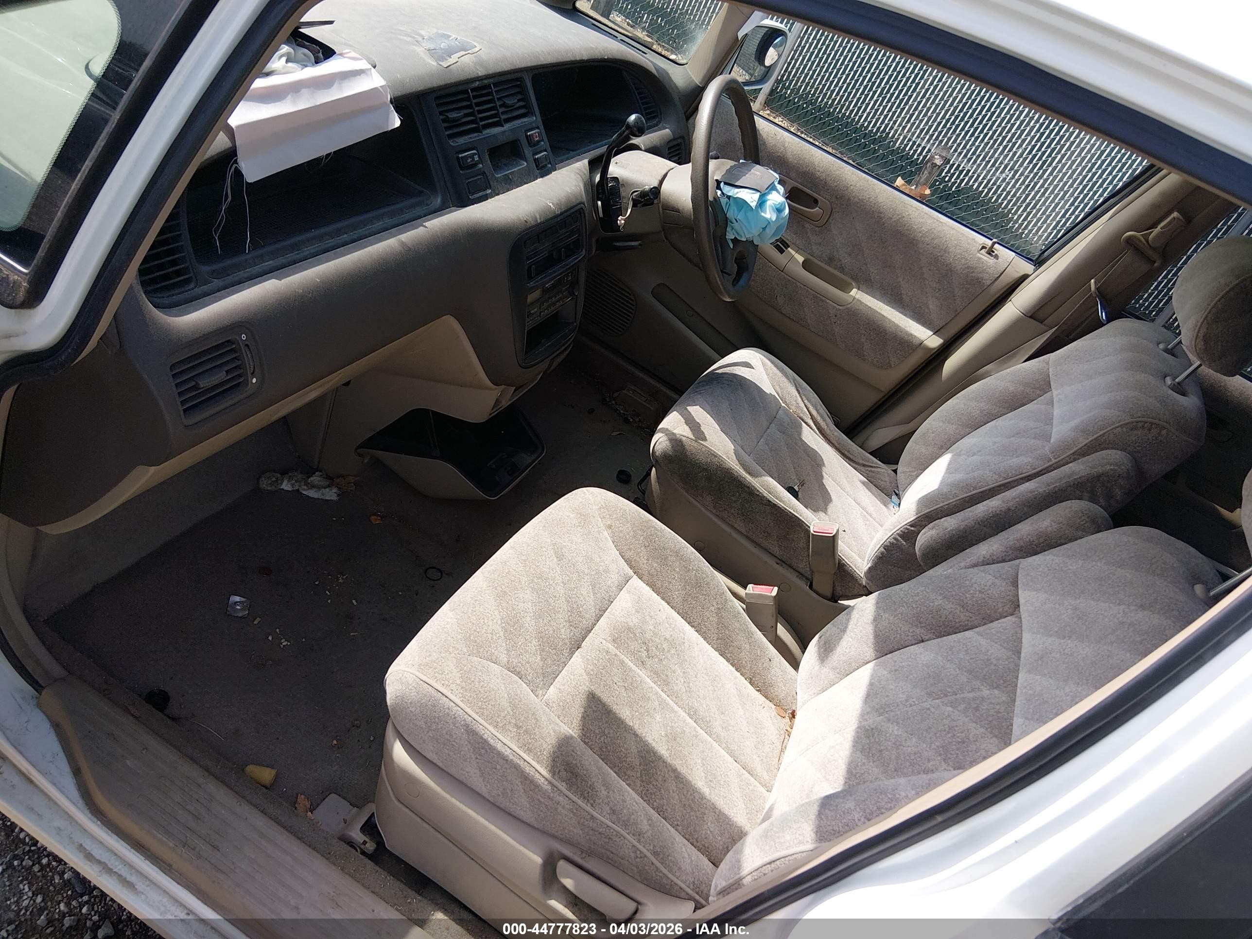 1997 Honda Odyssey   White vin: RA41002049       