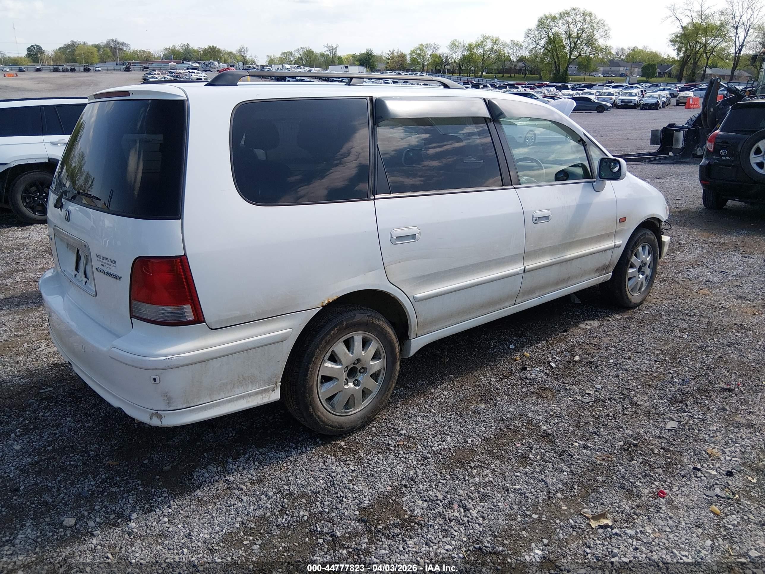 1997 Honda Odyssey   White vin: RA41002049       