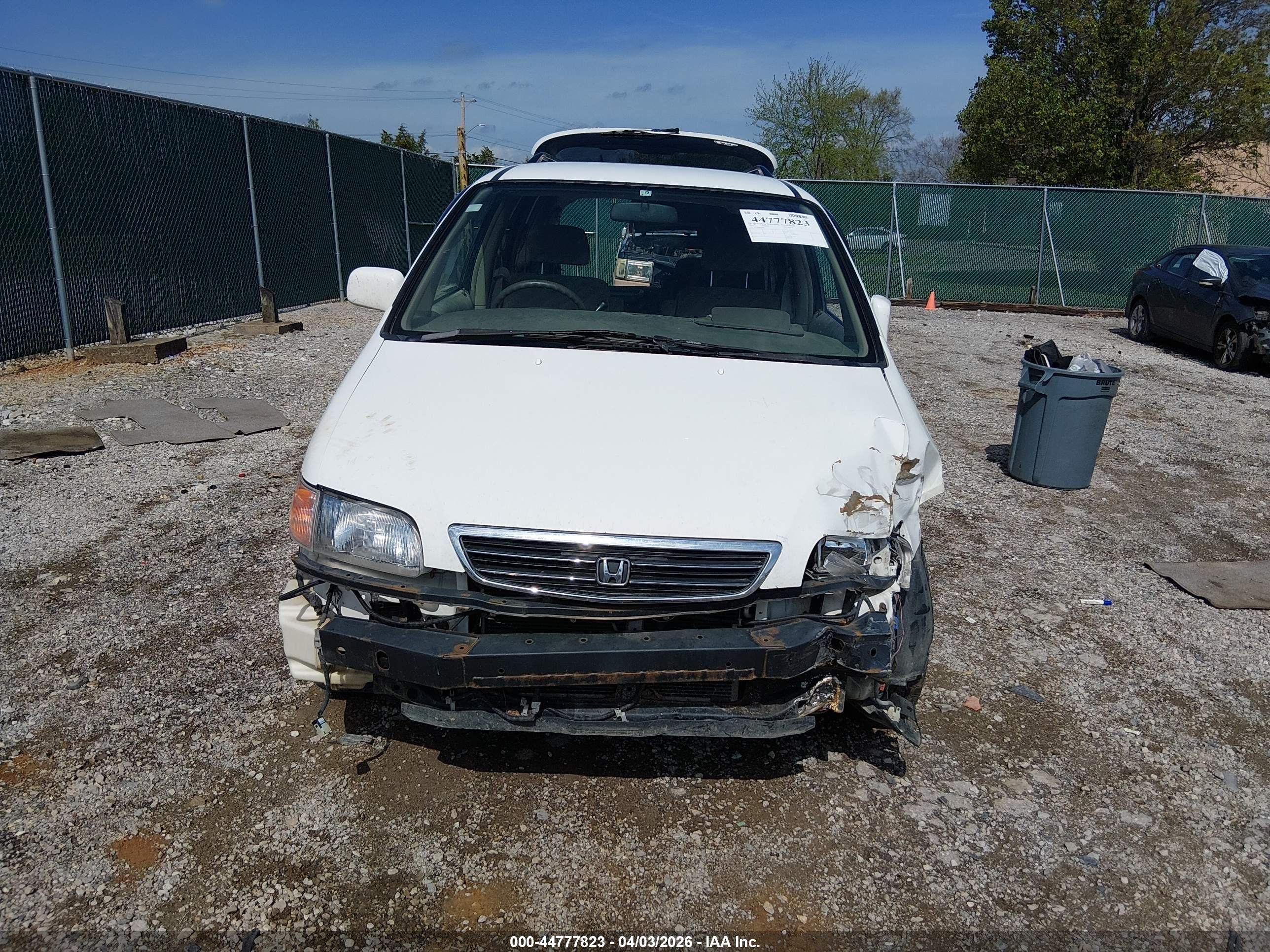1997 Honda Odyssey   White vin: RA41002049       