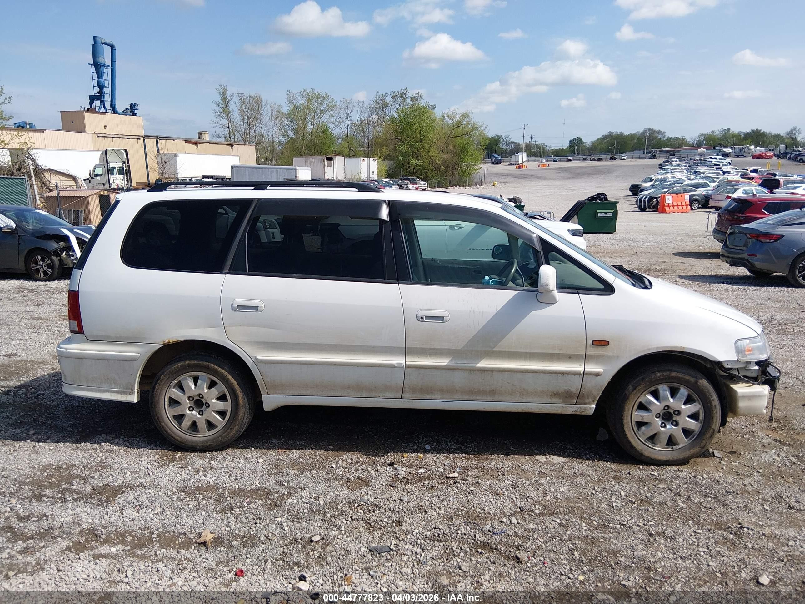 1997 Honda Odyssey   White vin: RA41002049       