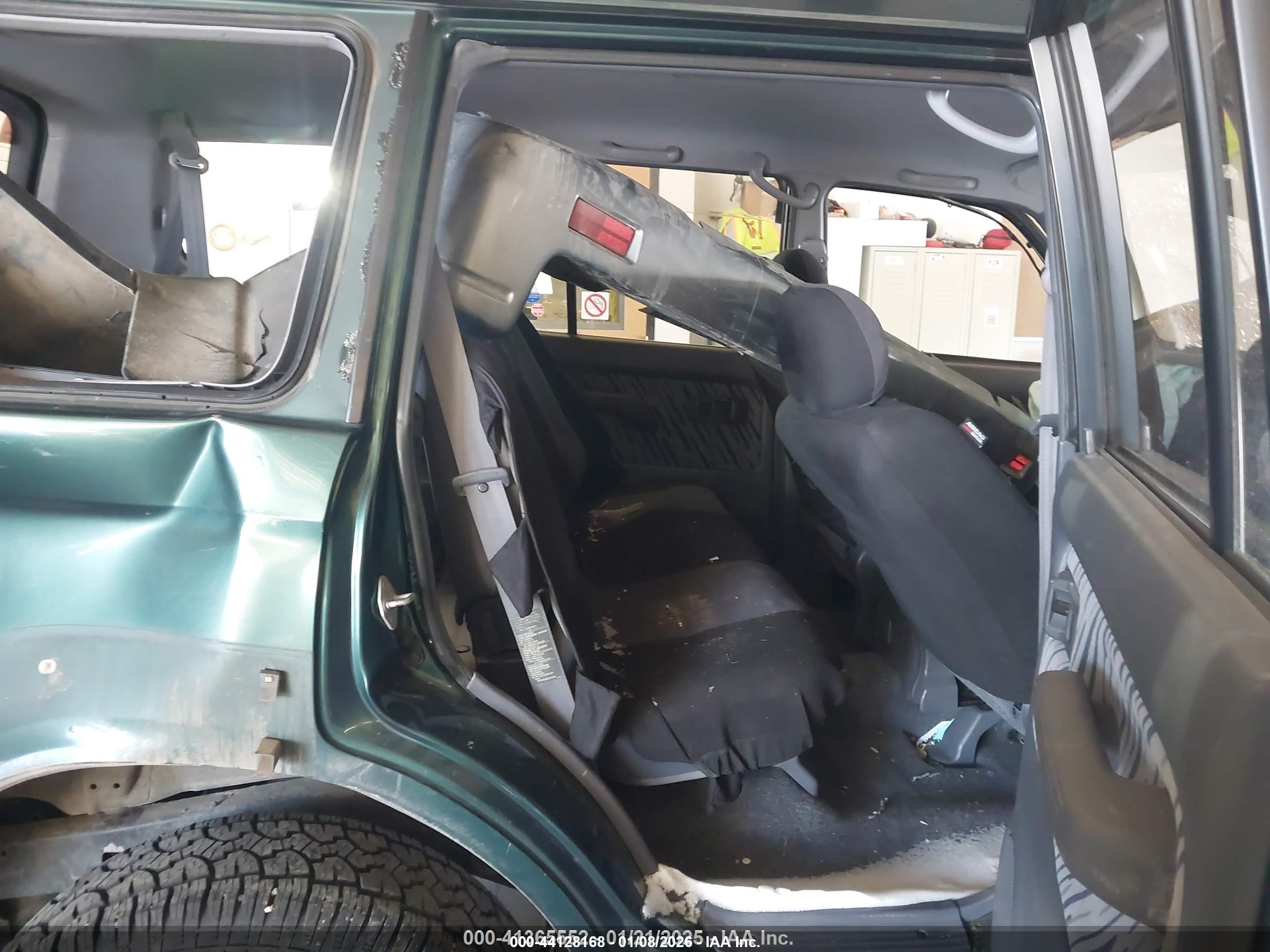 1997 Toyota Land Cruiser   Green vin: RJZ950005301     