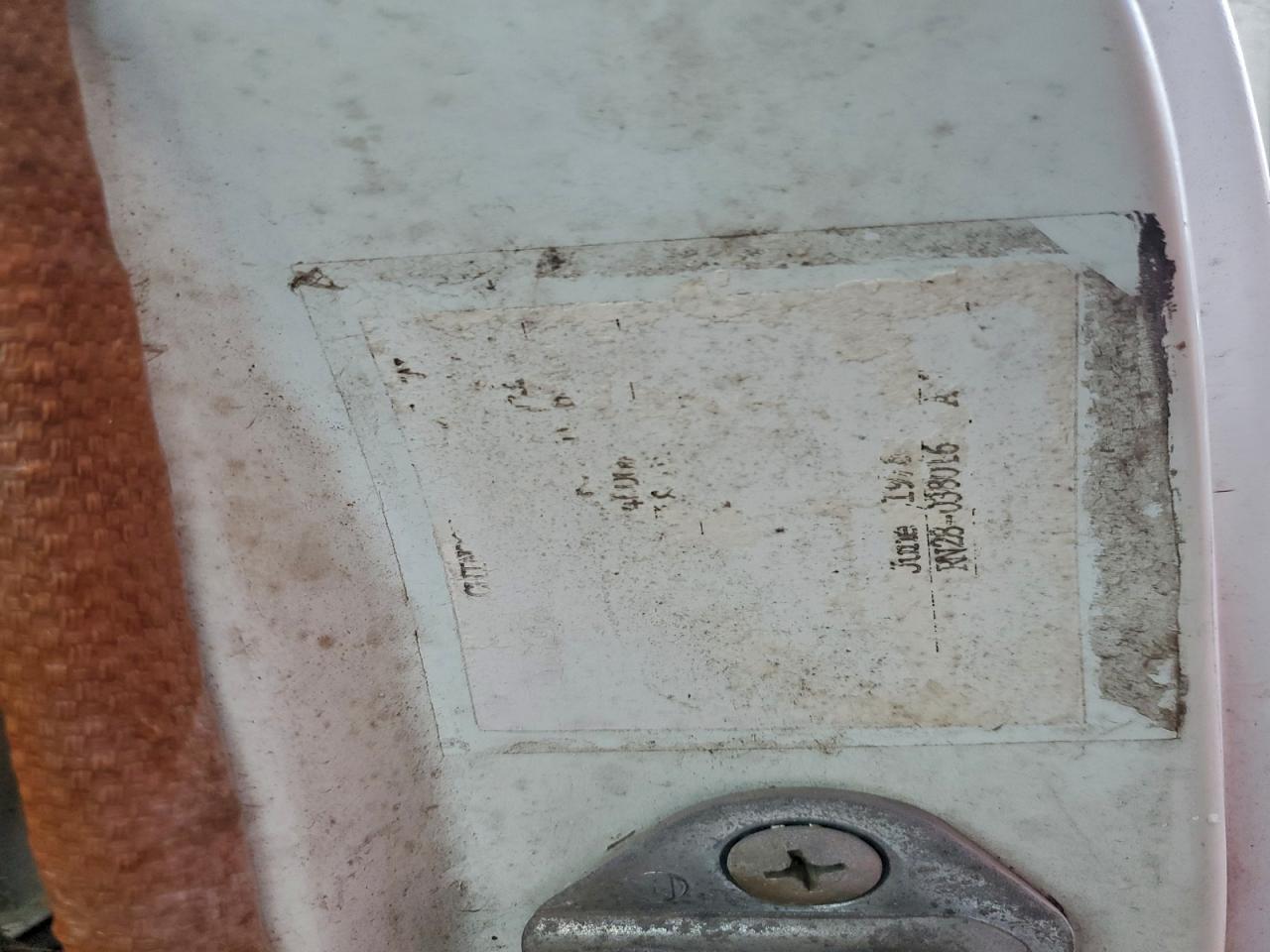 1976 Toyota Van White vin: RN28038016