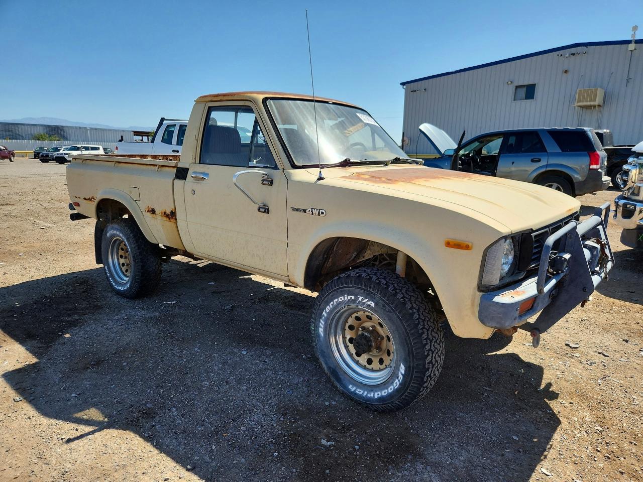 1980 Toyota 4wd Pick-up Beige vin: RN37032100