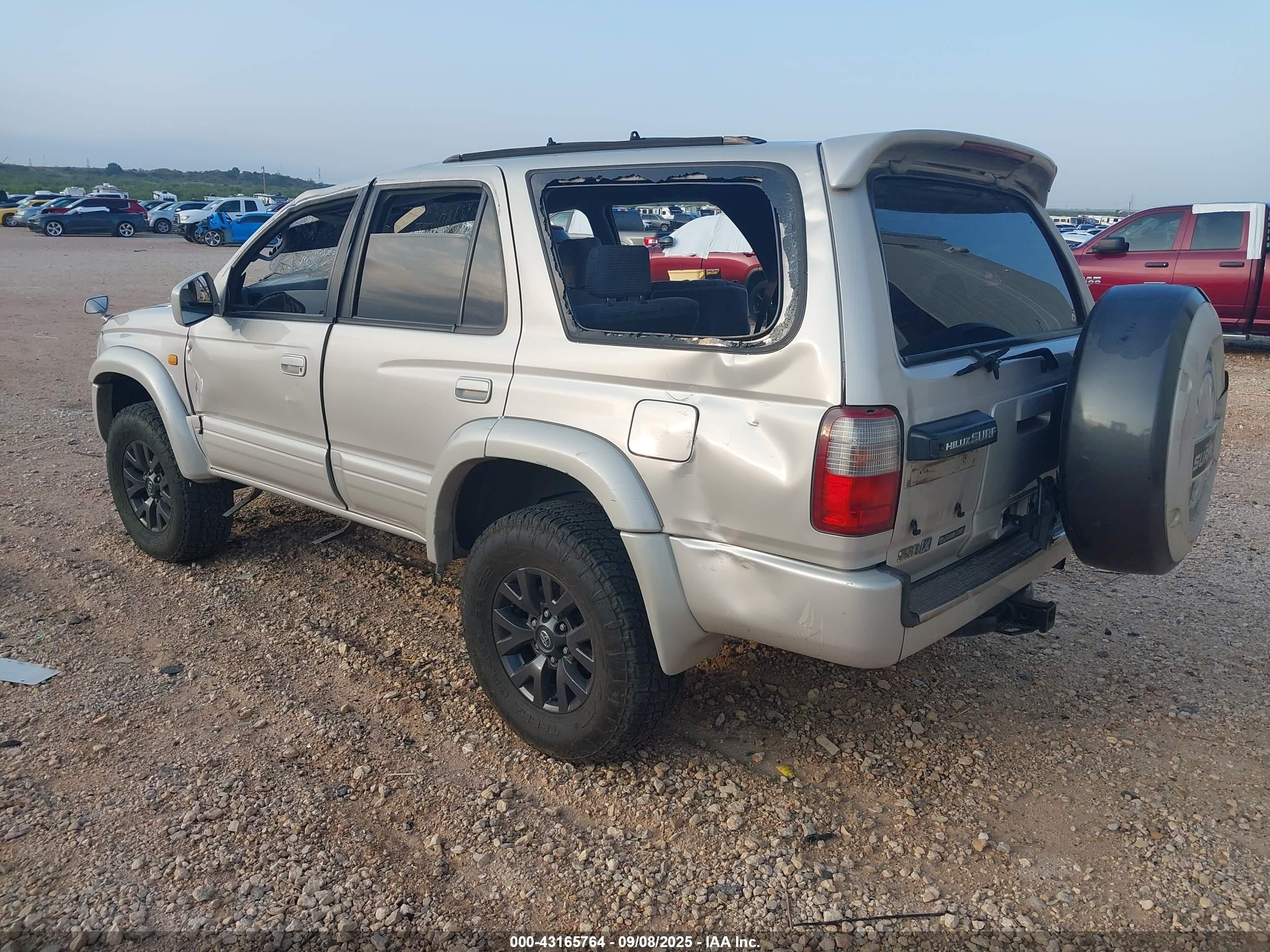 1996 Toyota 4runner   Серебряный vin: RZN1850009110    