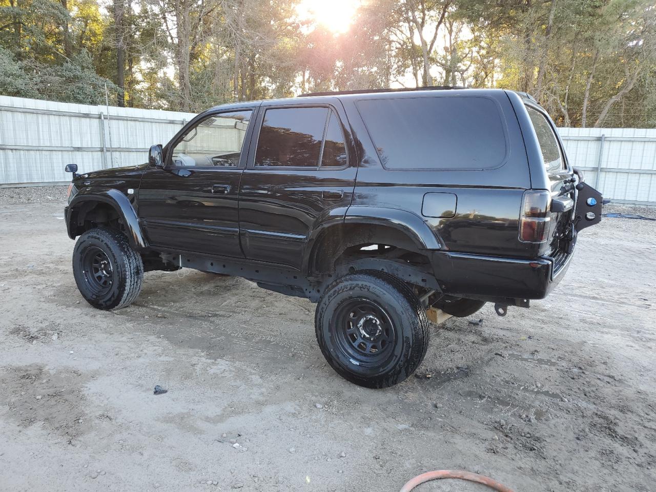 1995 Toyota Hilux Surf Черный vin: RZN1850019186