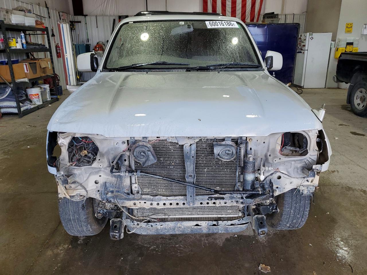 1996 Toyota Utility Silver vin: RZN1859000313