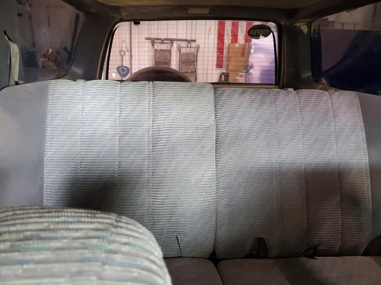 1996 Toyota Utility Silver vin: RZN1859000313