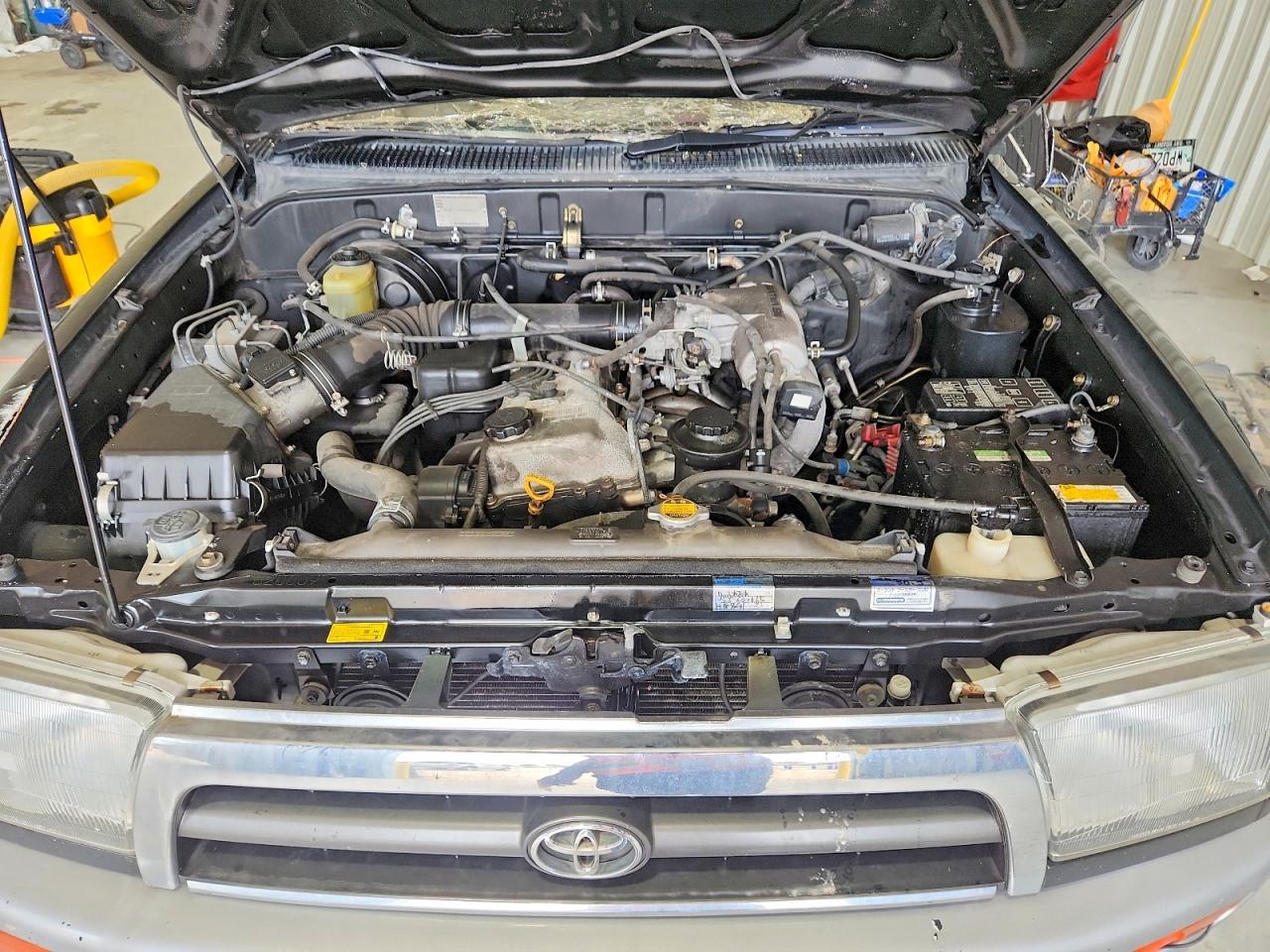 1997 Toyota Hilux Surf Charcoal vin: RZN1859005958