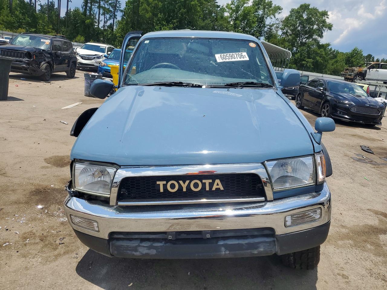 1998 Toyt Hiliux Blue vin: RZN1859017748