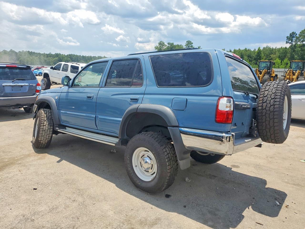 1998 Toyt Hiliux Blue vin: RZN1859017748