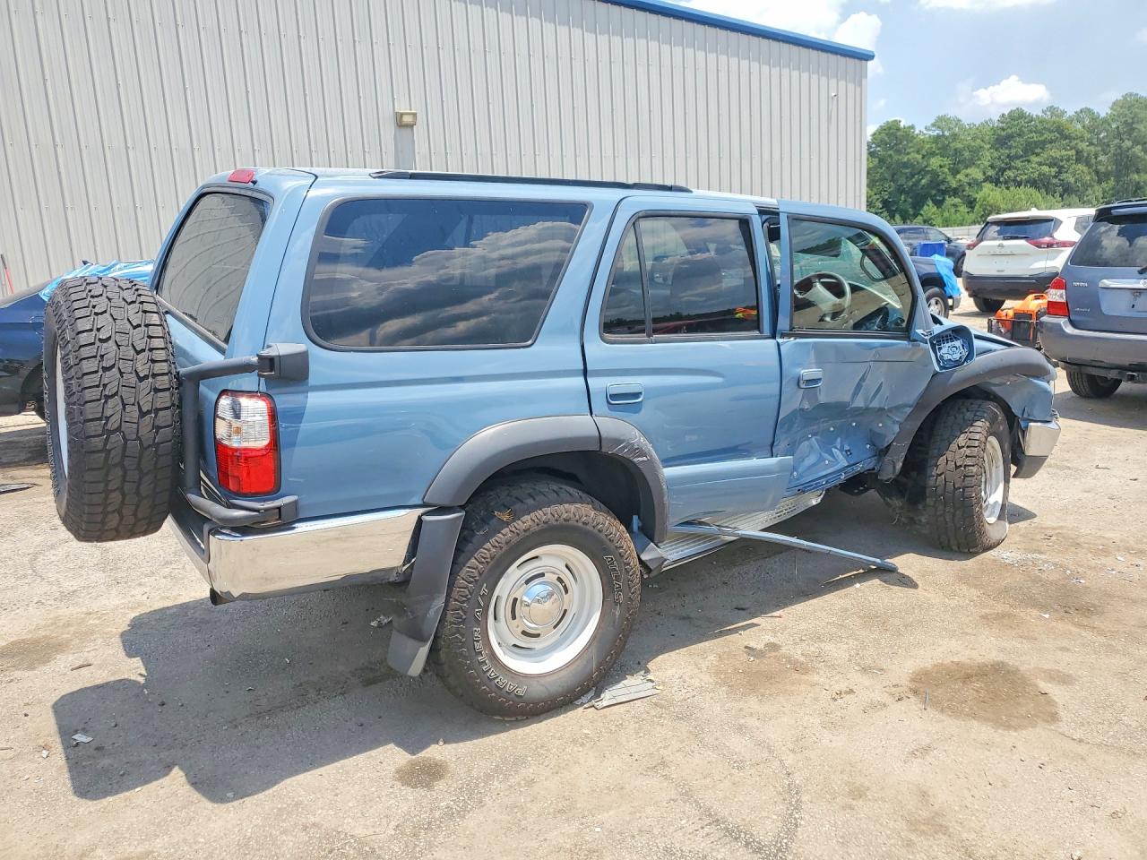 1998 Toyt Hiliux Blue vin: RZN1859017748