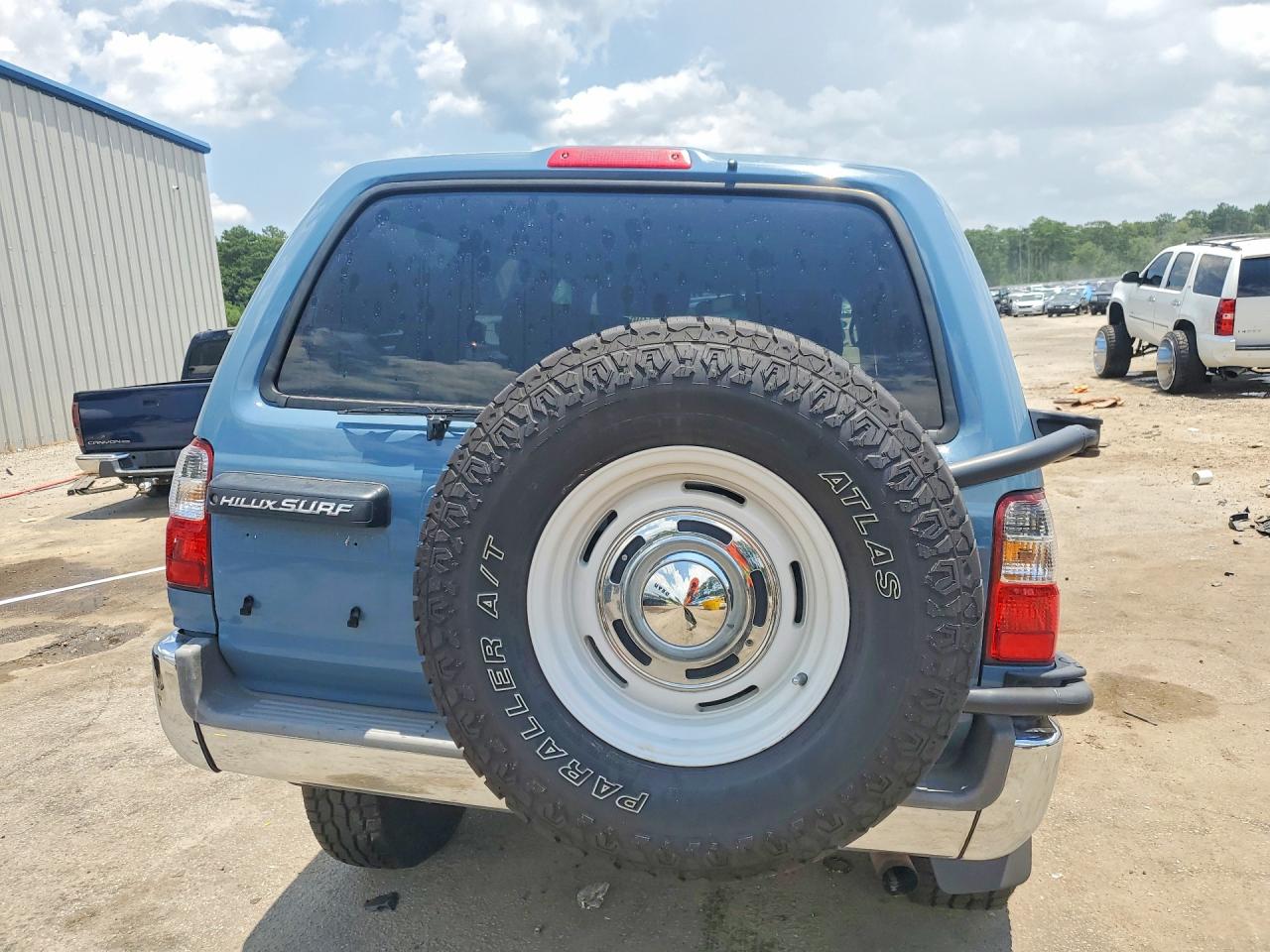 1998 Toyt Hiliux Blue vin: RZN1859017748