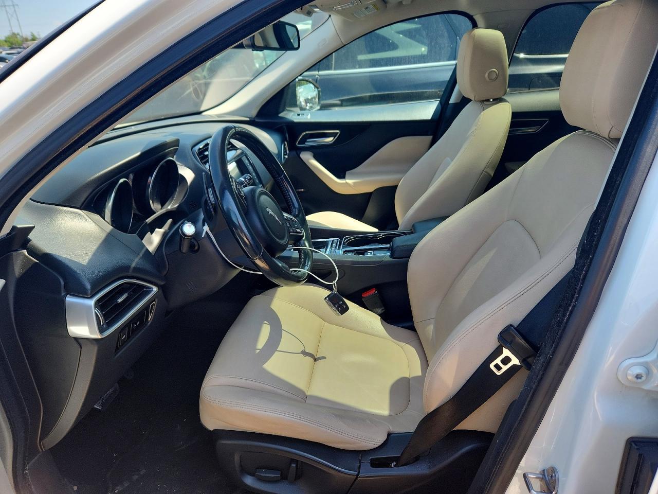 2017 Jaguar F-pace Premium White vin: SADCJ2BN0HA095278