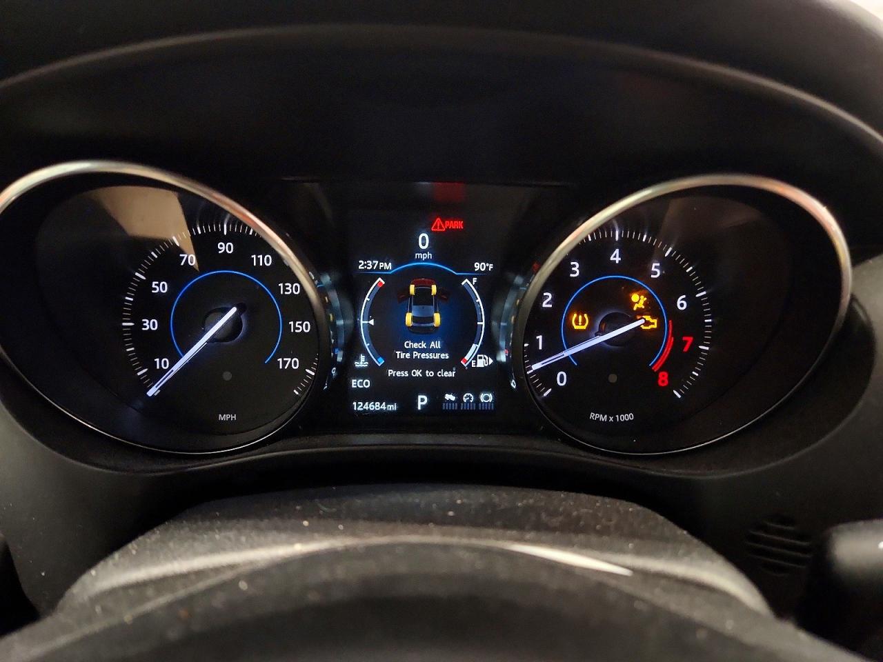 2017 Jaguar F-pace Premium White vin: SADCJ2BV1HA892882