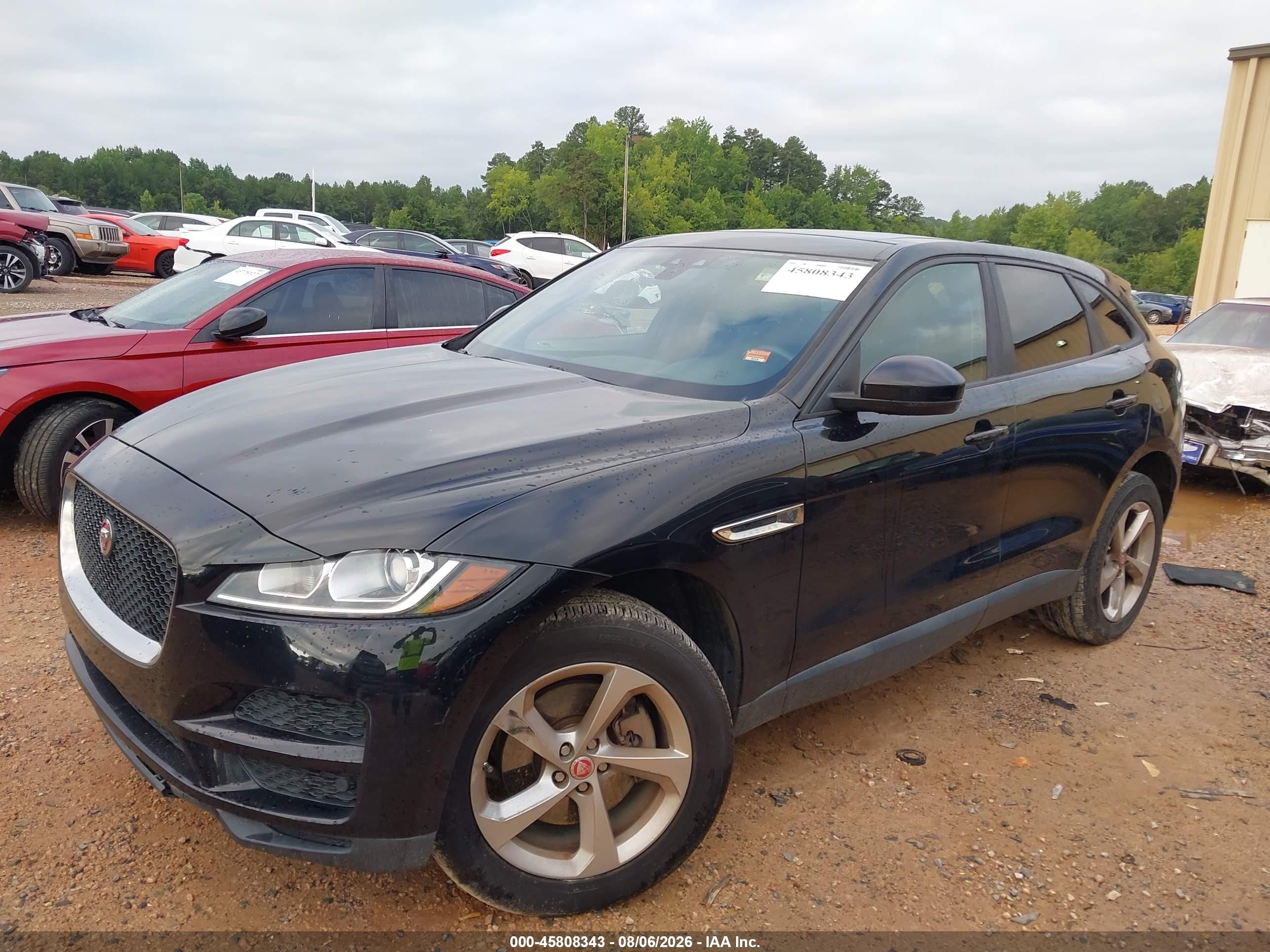 2017 Jaguar F-pace 35t Premium Черный vin: SADCJ2BV6HA489366