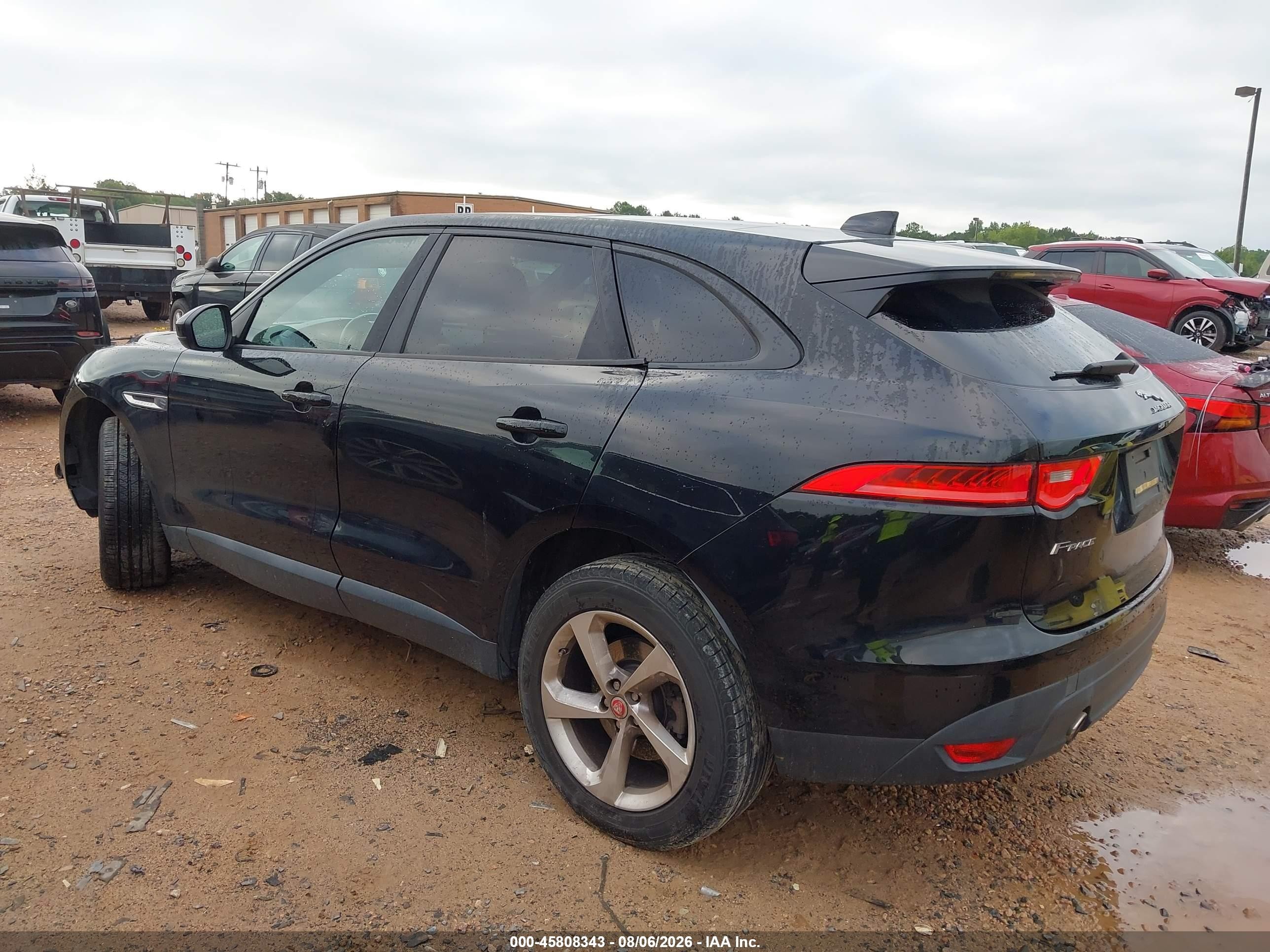 2017 Jaguar F-pace 35t Premium Черный vin: SADCJ2BV6HA489366