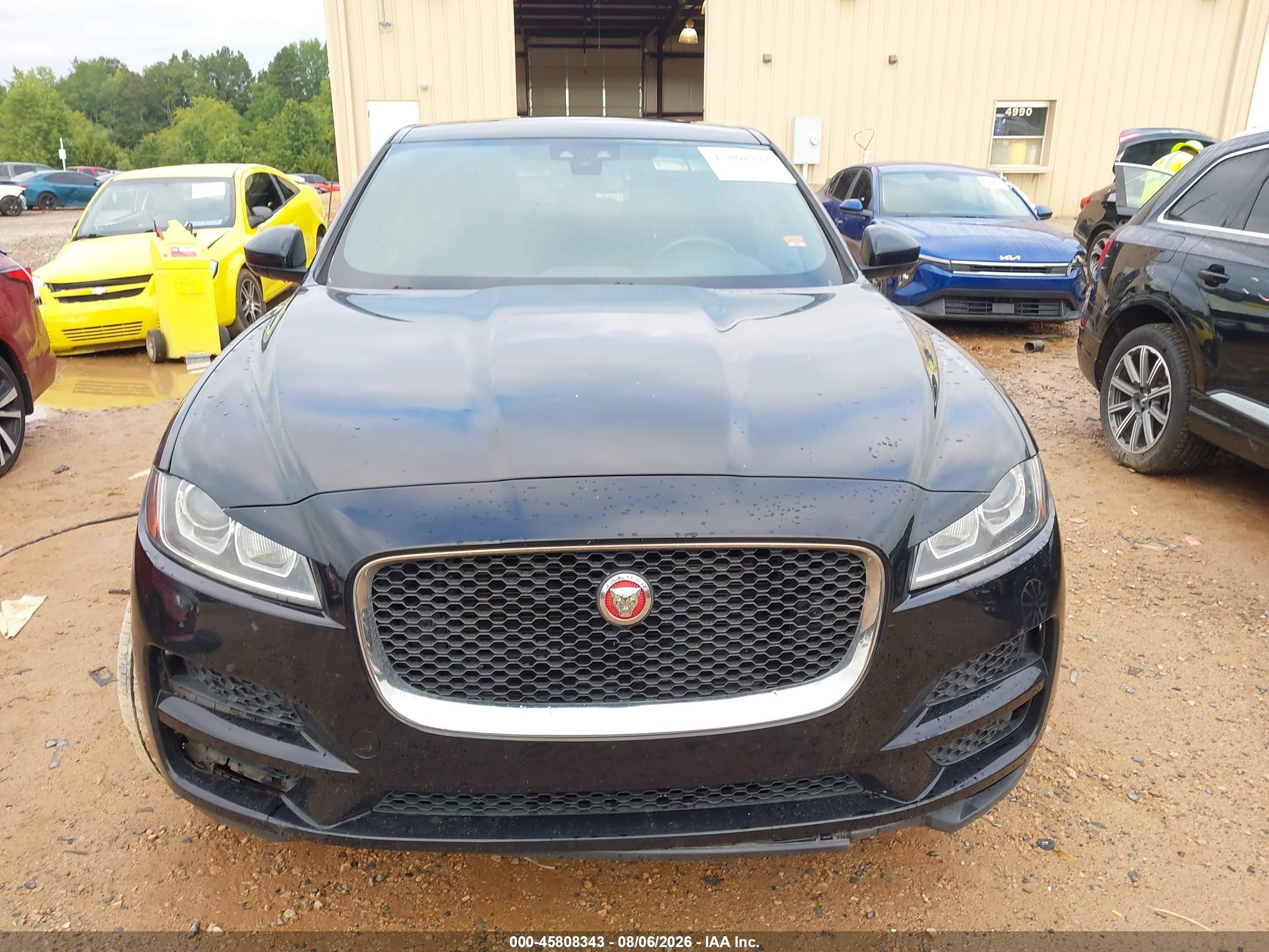 2017 Jaguar F-pace 35t Premium Черный vin: SADCJ2BV6HA489366